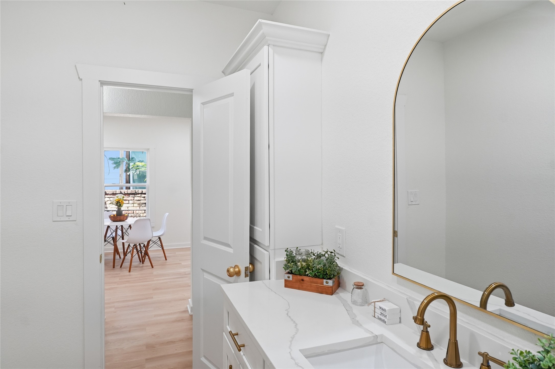 125 N Super Street Property Photo 13