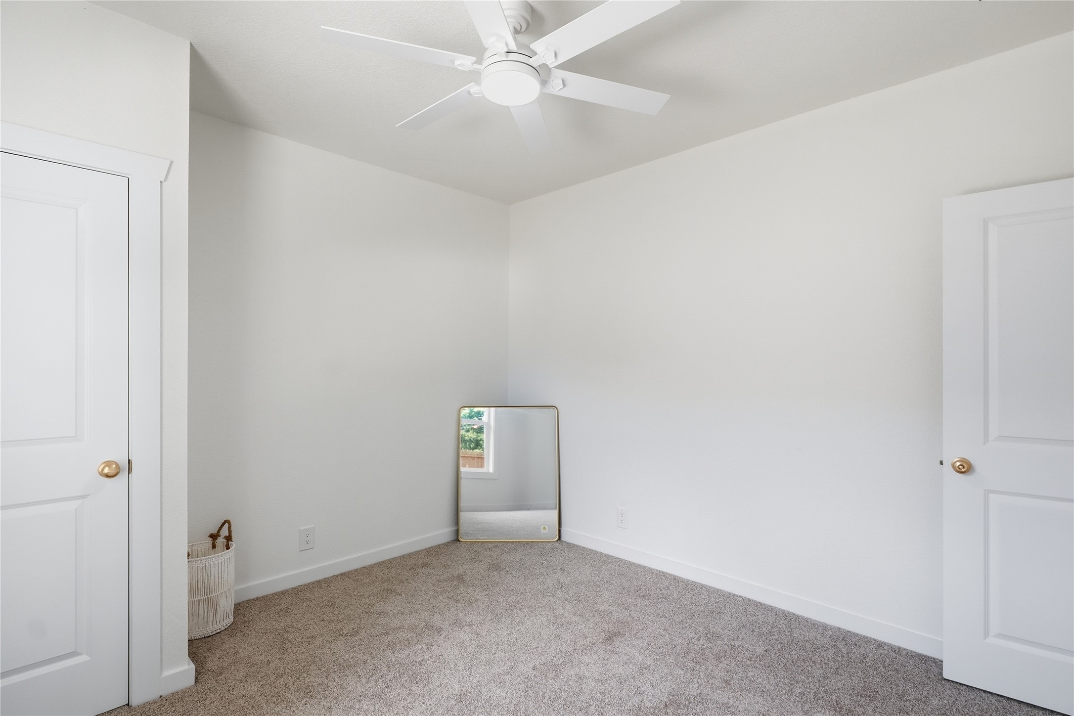125 N Super Street Property Photo 20