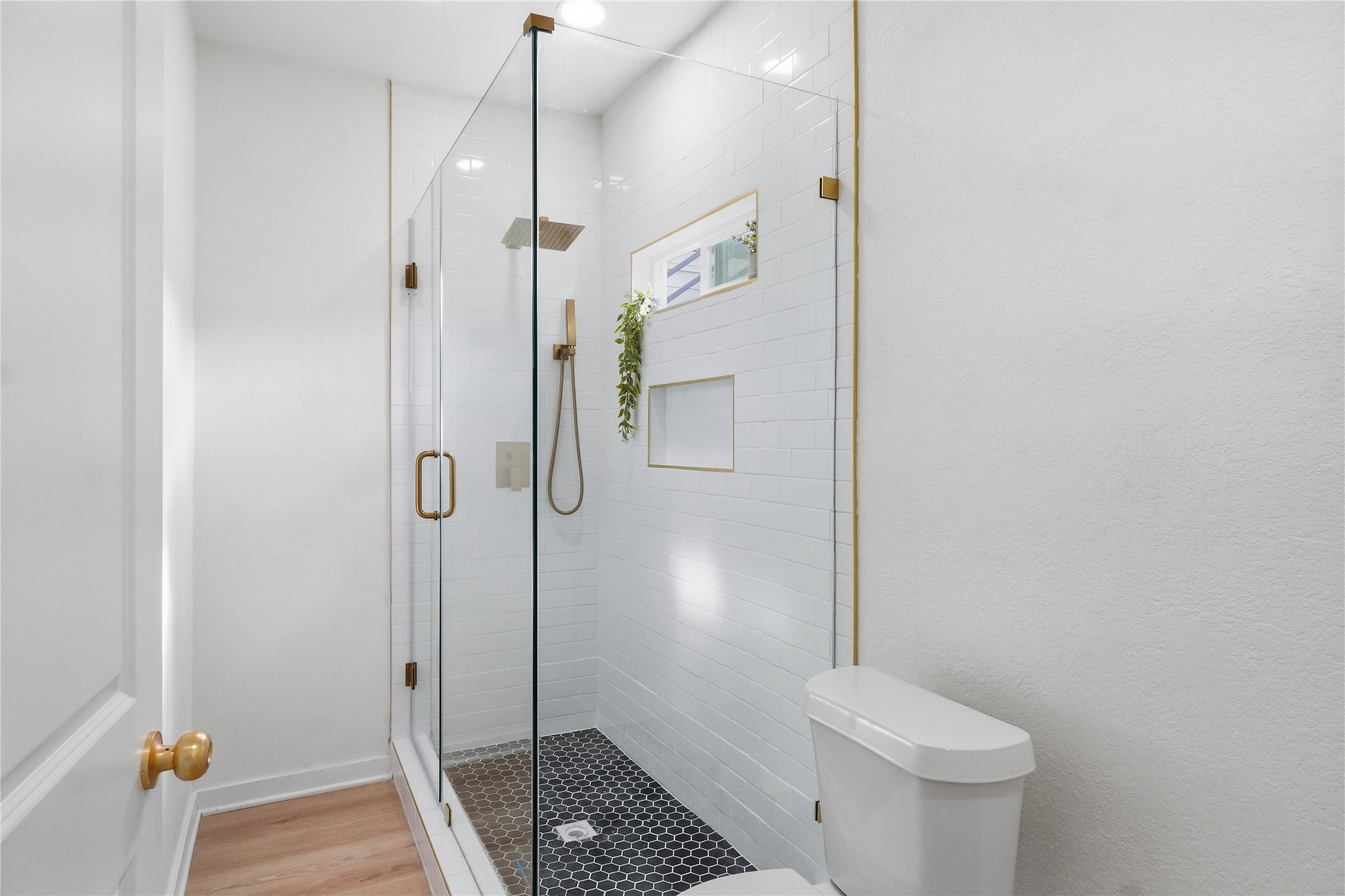125 N Super Street Property Photo 27