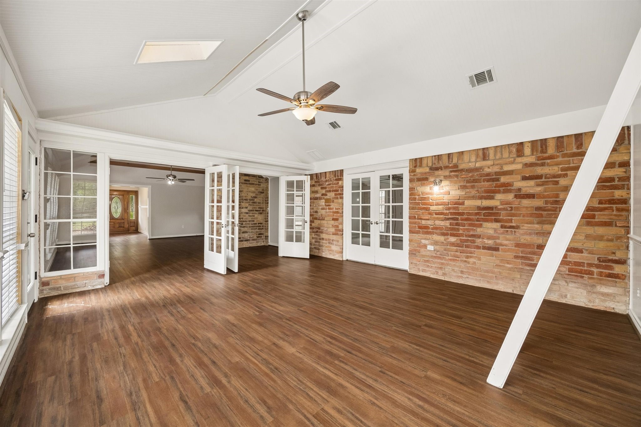 15510 Jersey Drive Property Photo 17