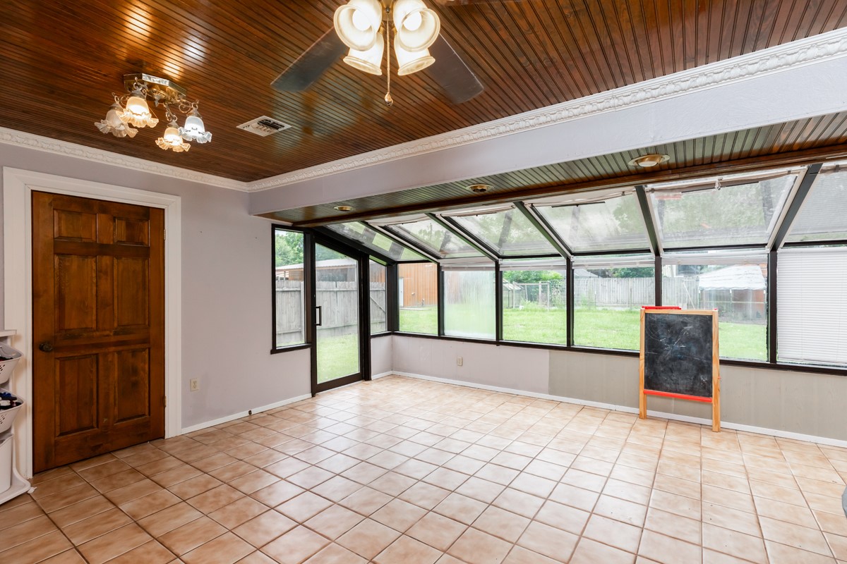 156 County Road 818 Property Photo 14