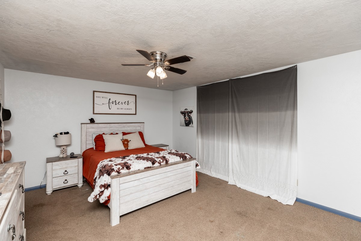 156 County Road 818 Property Photo 16