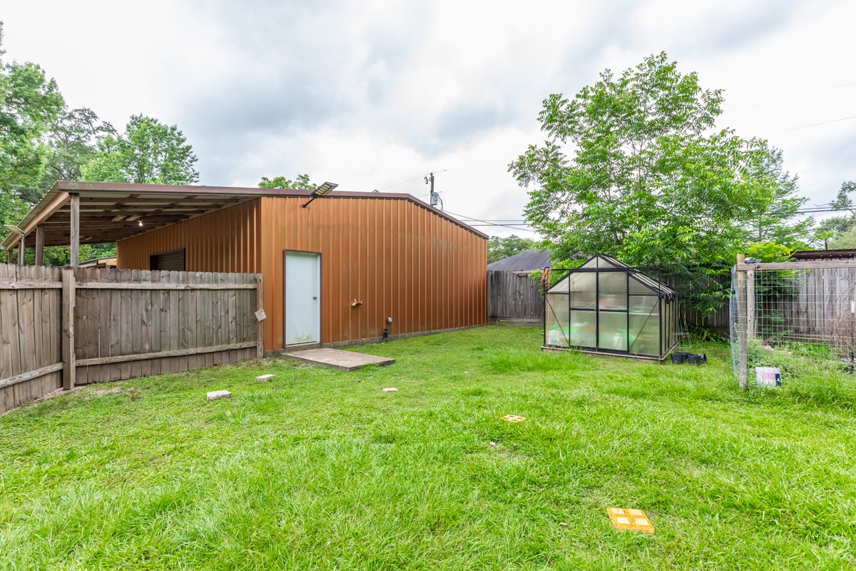 156 County Road 818 Property Photo 27