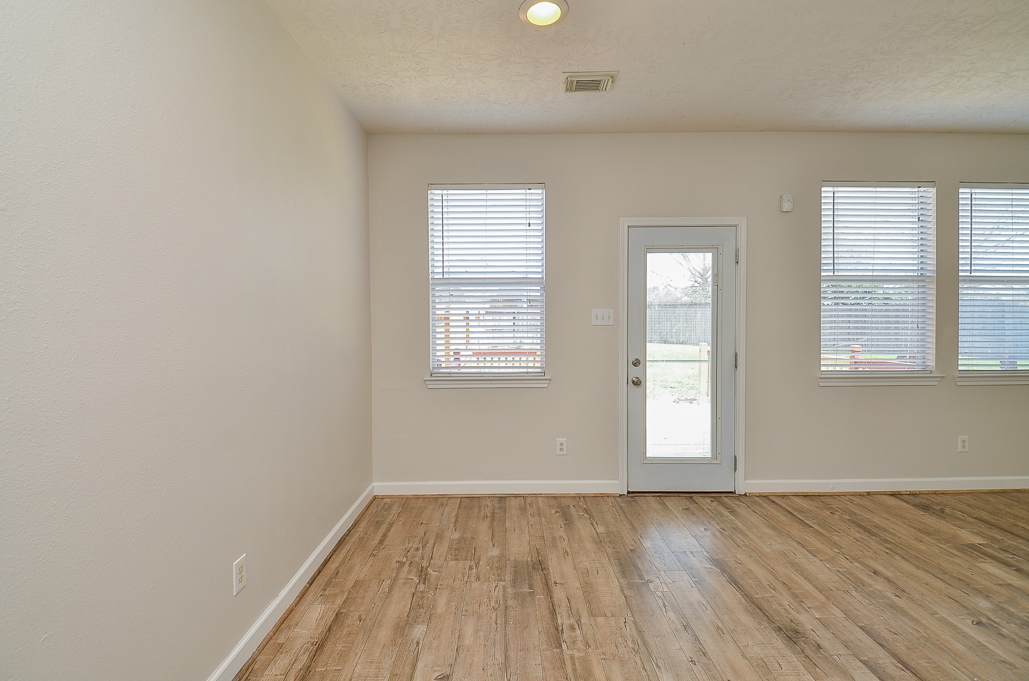 25203 Boulder Bend Lane Property Photo 10