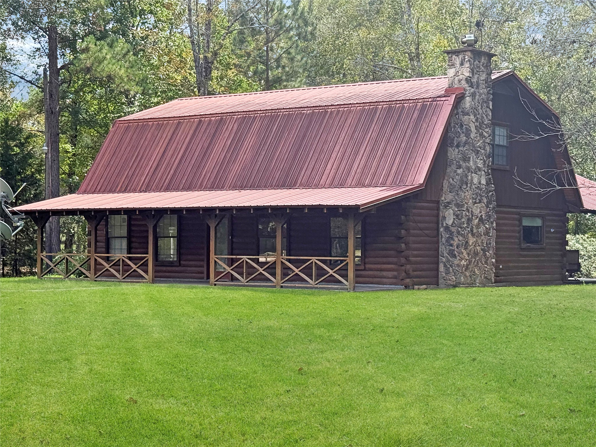 1517 County Road 4250 Property Photo 1