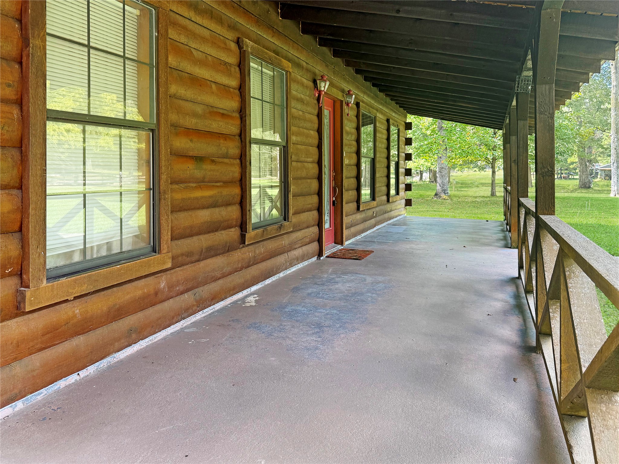 1517 County Road 4250 Property Photo 3