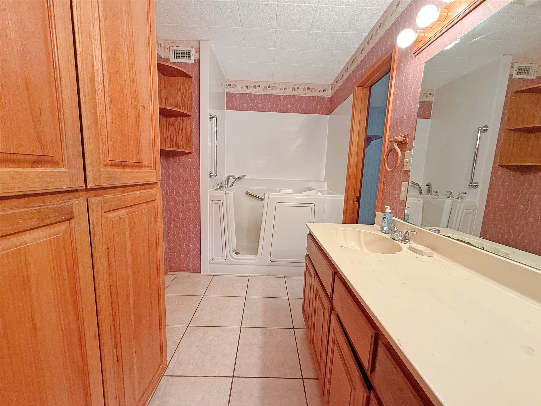 1517 County Road 4250 Property Photo 14