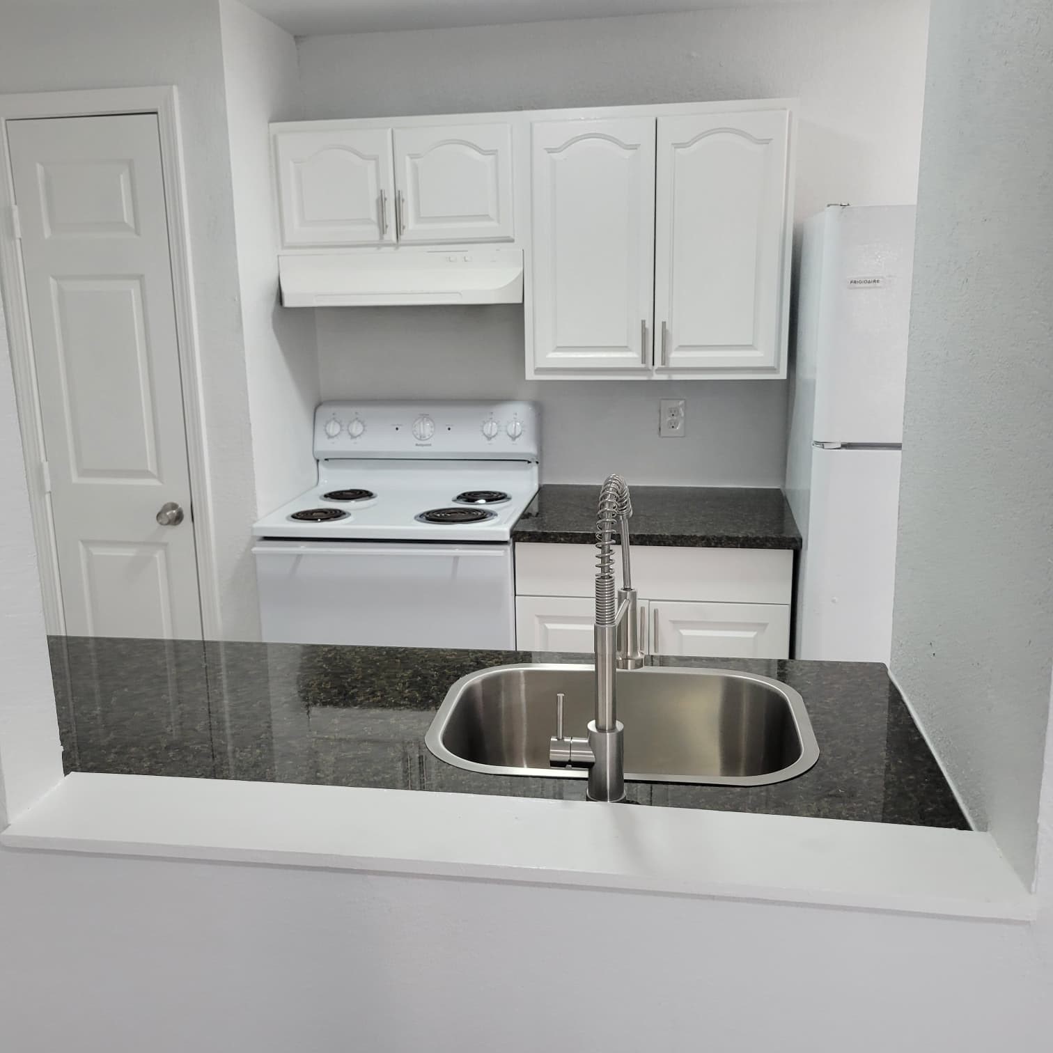 4525 Weaver 19 Property Photo 11