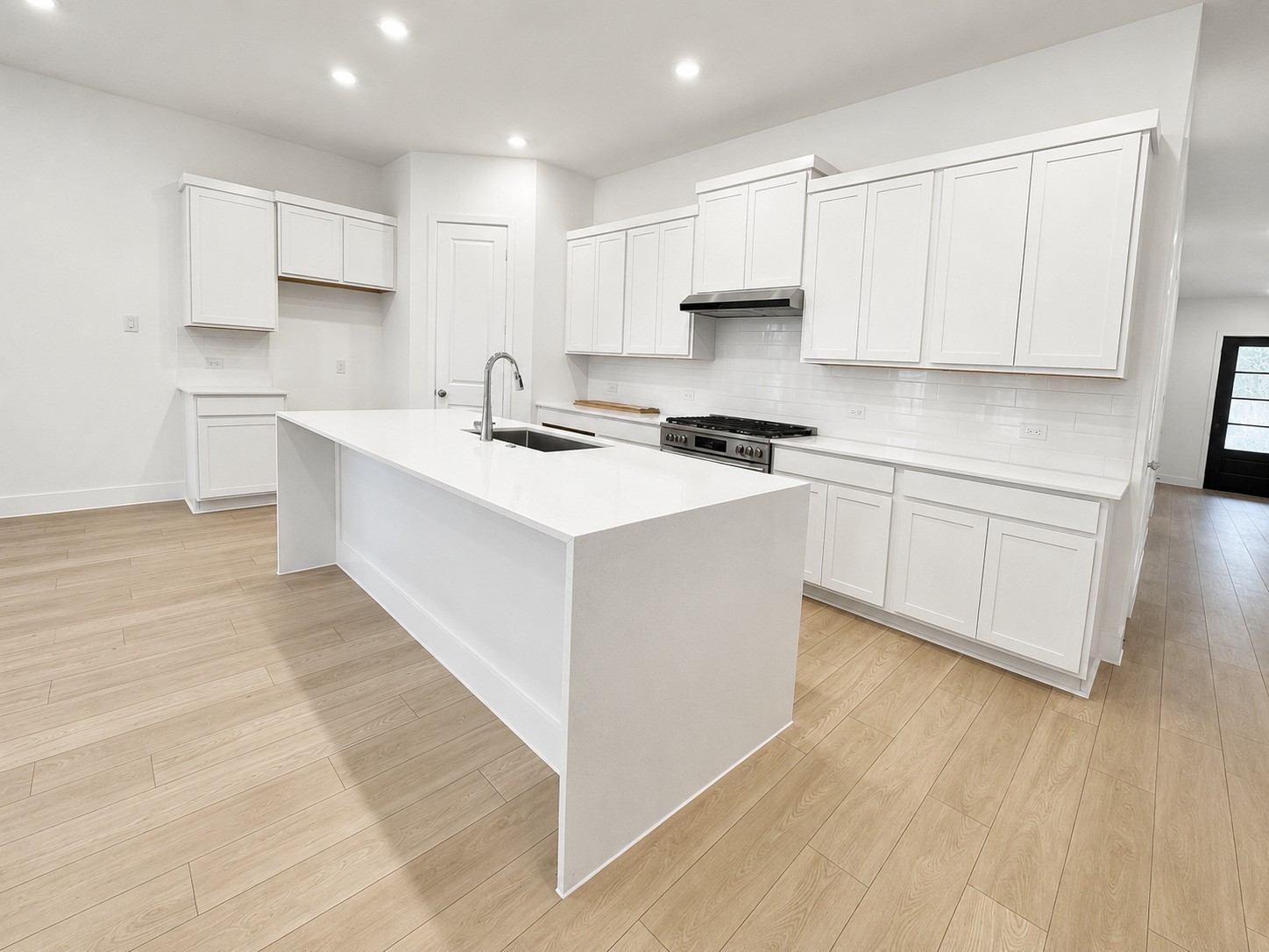 22290 Junction Peak Drive Property Photo 13