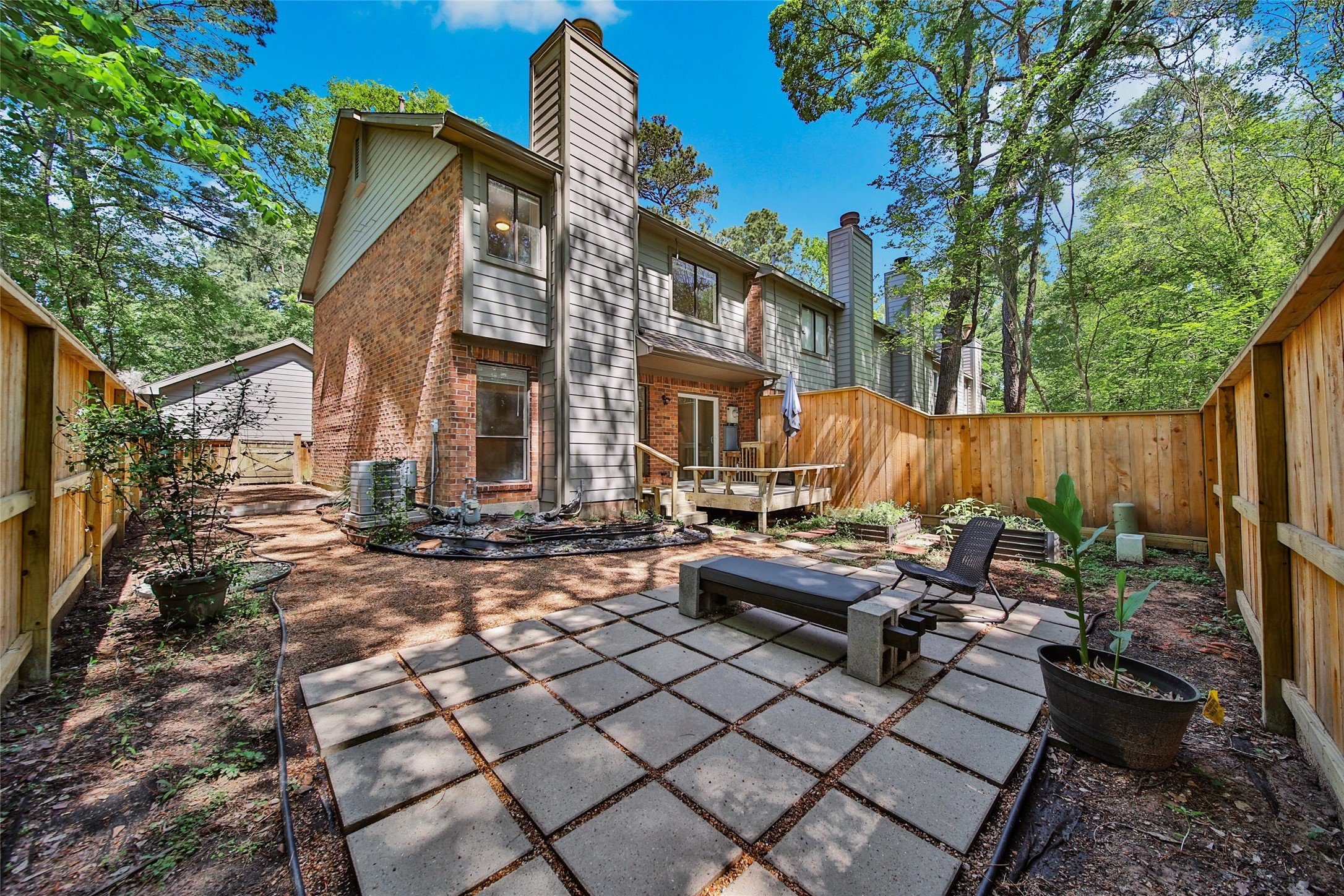 24 W Willowwood Court Property Photo 2