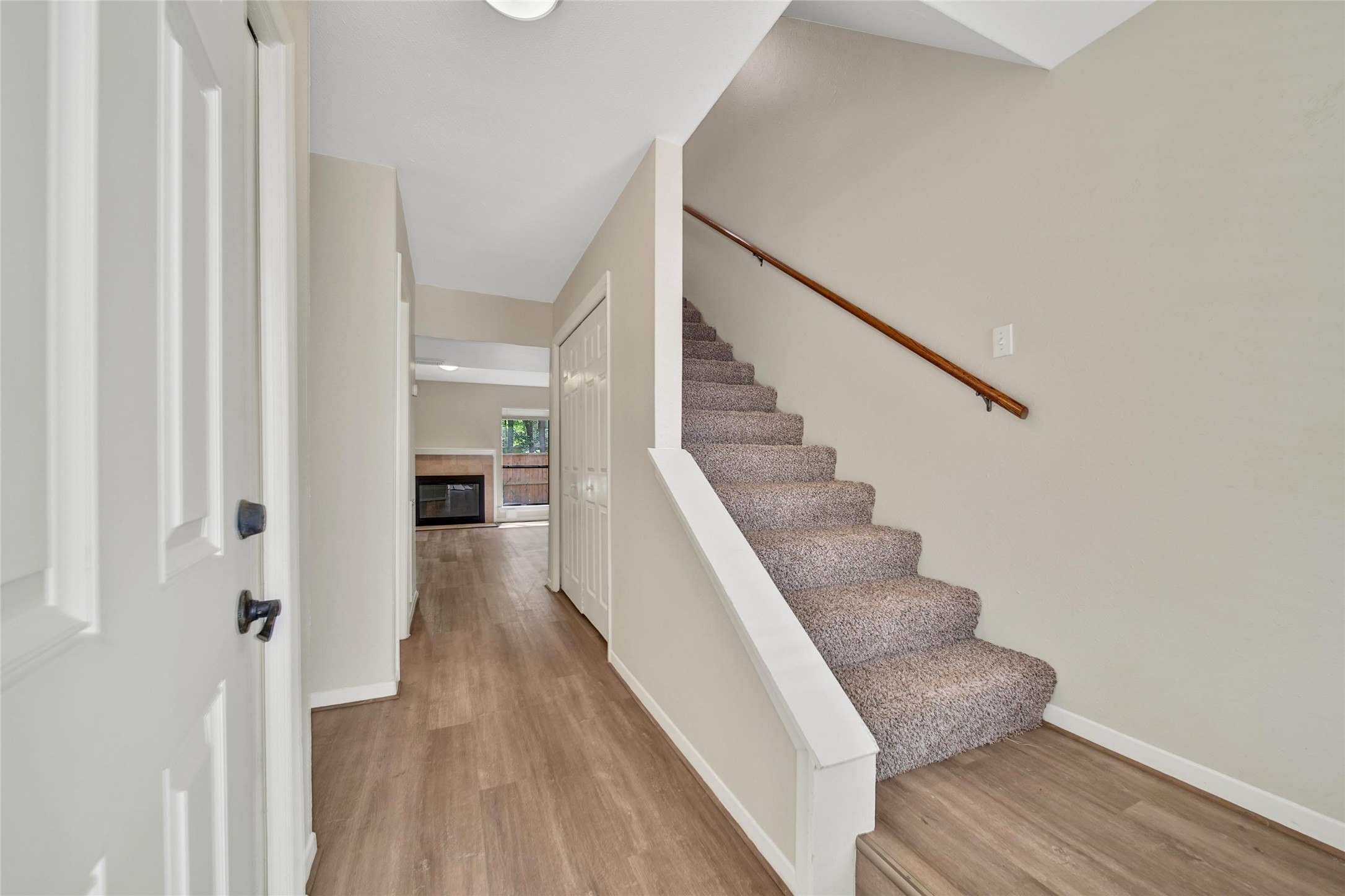 24 W Willowwood Court Property Photo 11