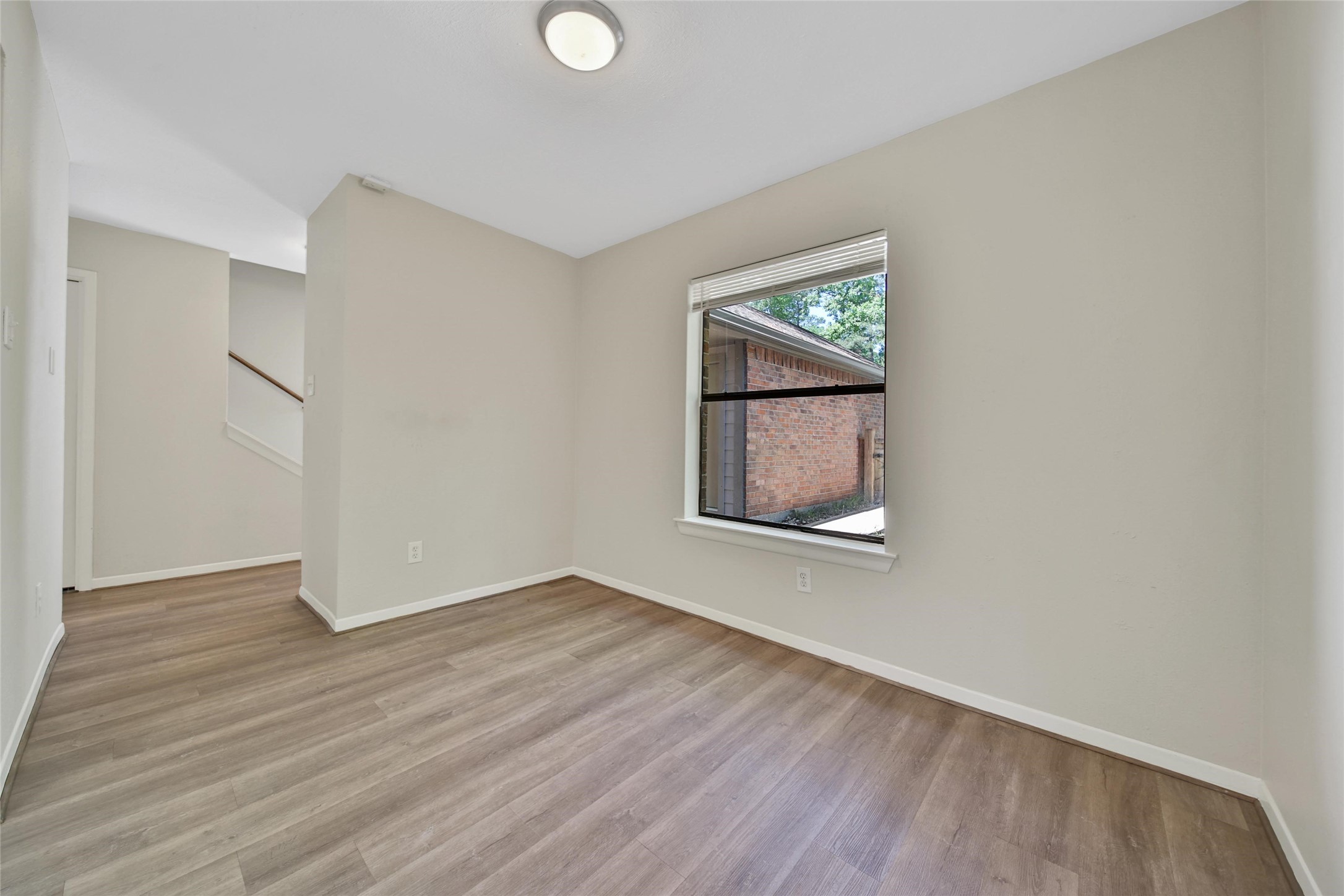 24 W Willowwood Court Property Photo 12