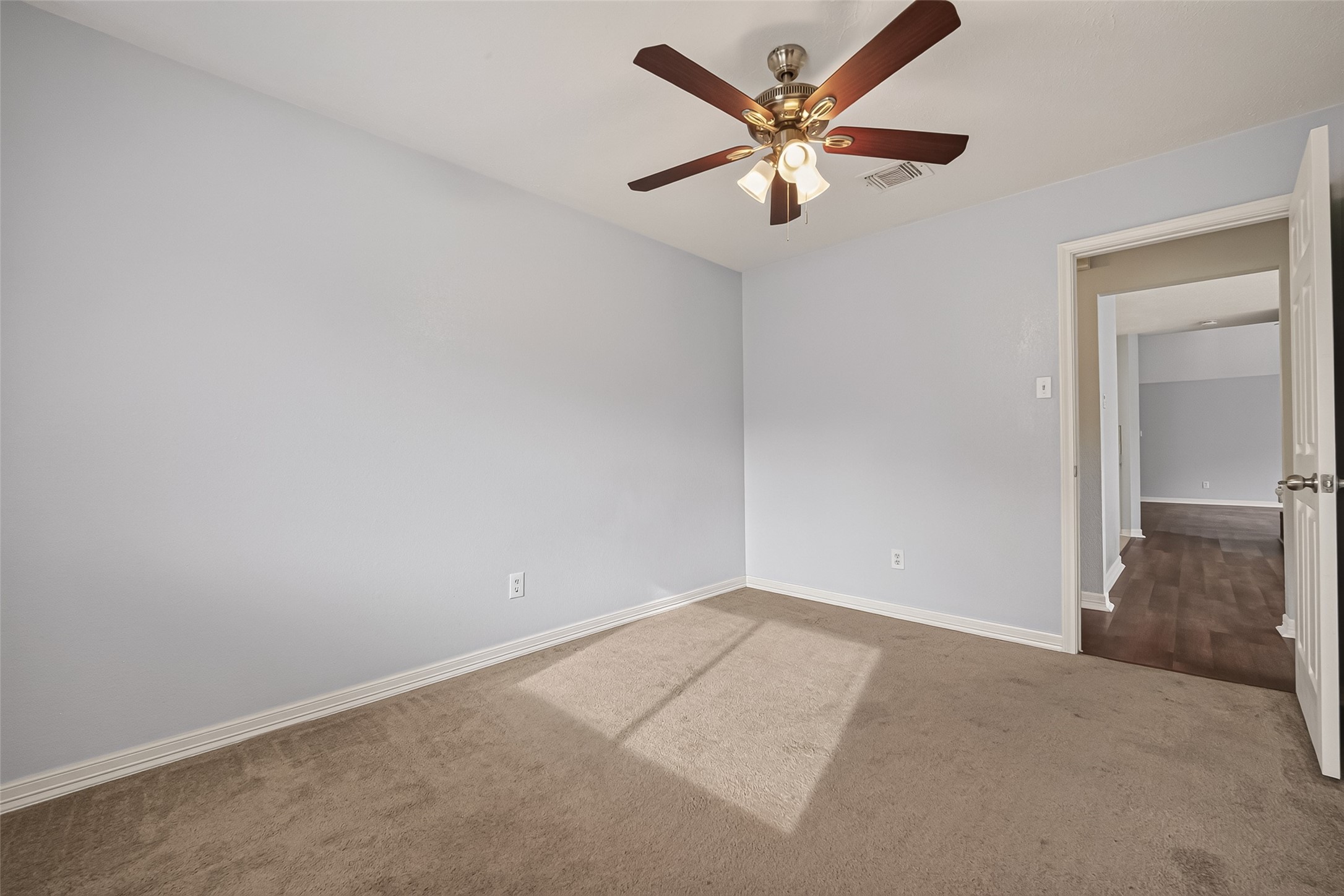 1414 Elkwood Drive Property Photo 27
