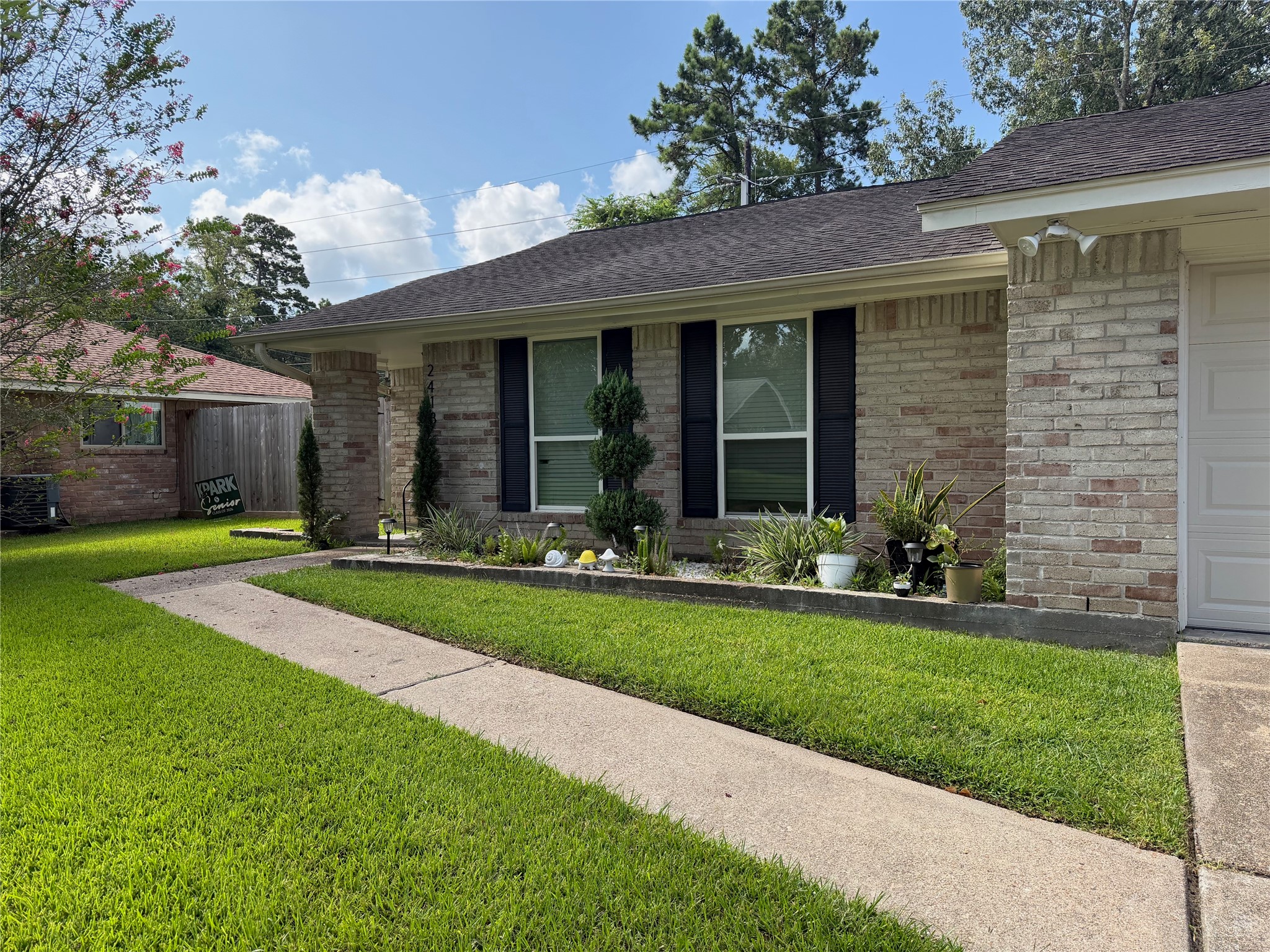 2418 Tinechester Drive Property Photo 1
