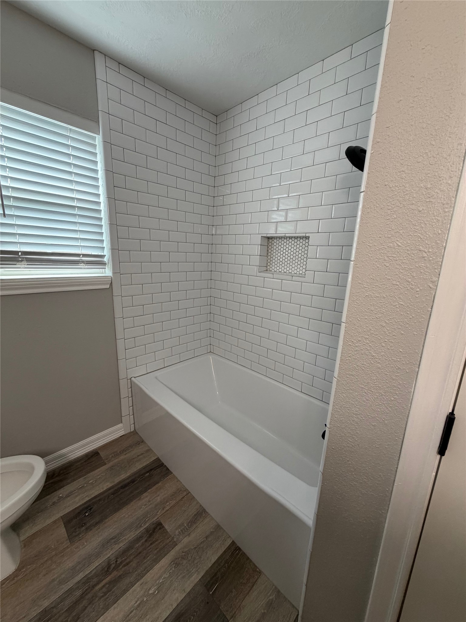 2418 Tinechester Drive Property Photo 13