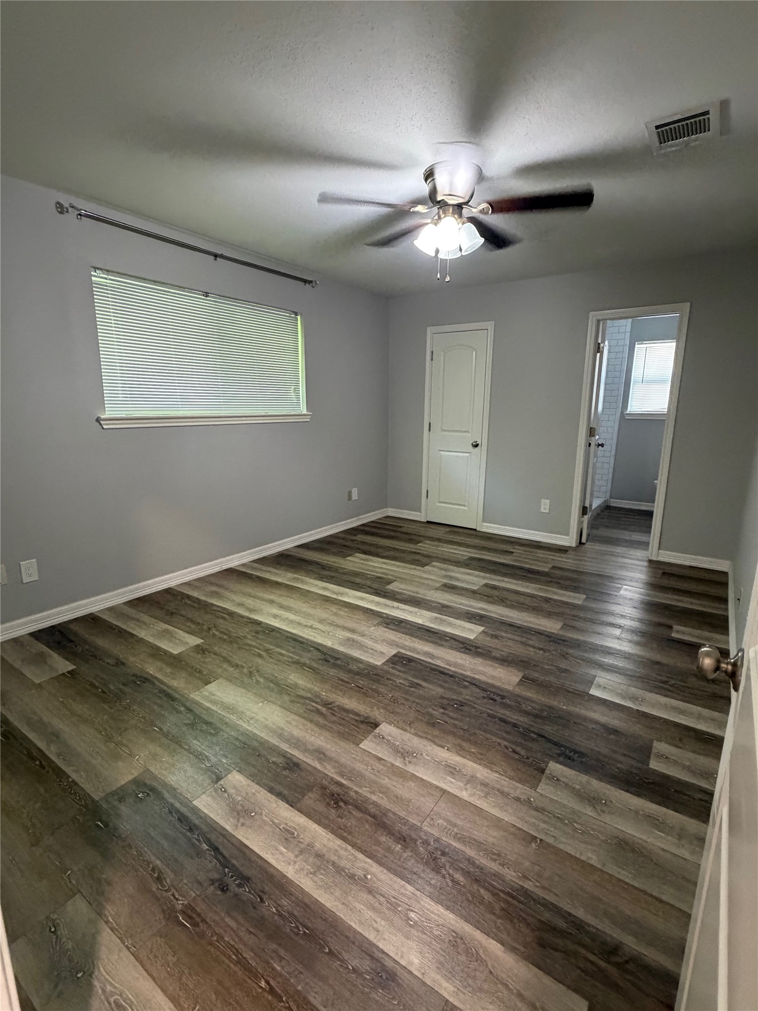 2418 Tinechester Drive Property Photo 14