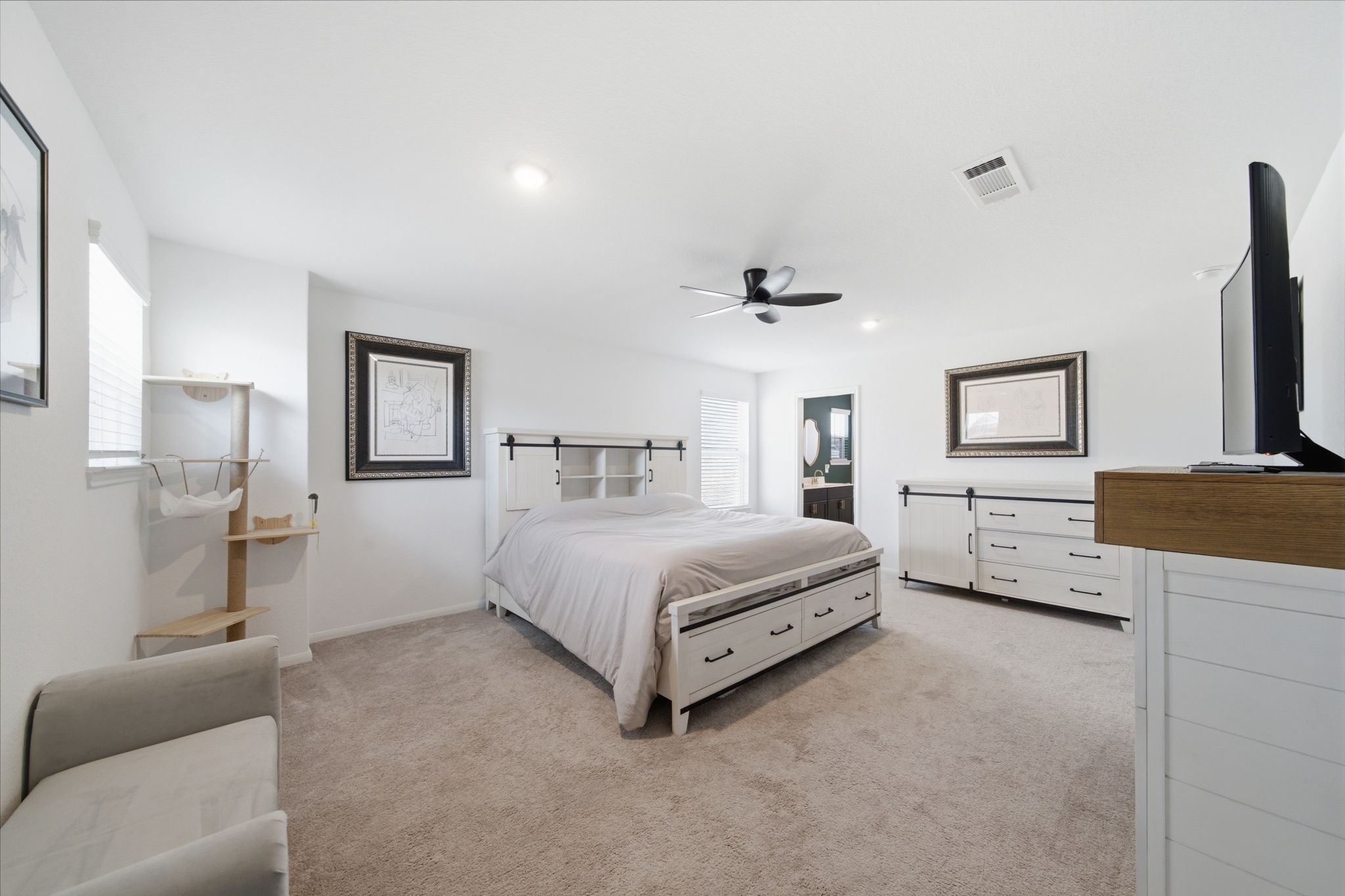 5706 Finely Run Street Property Photo 24