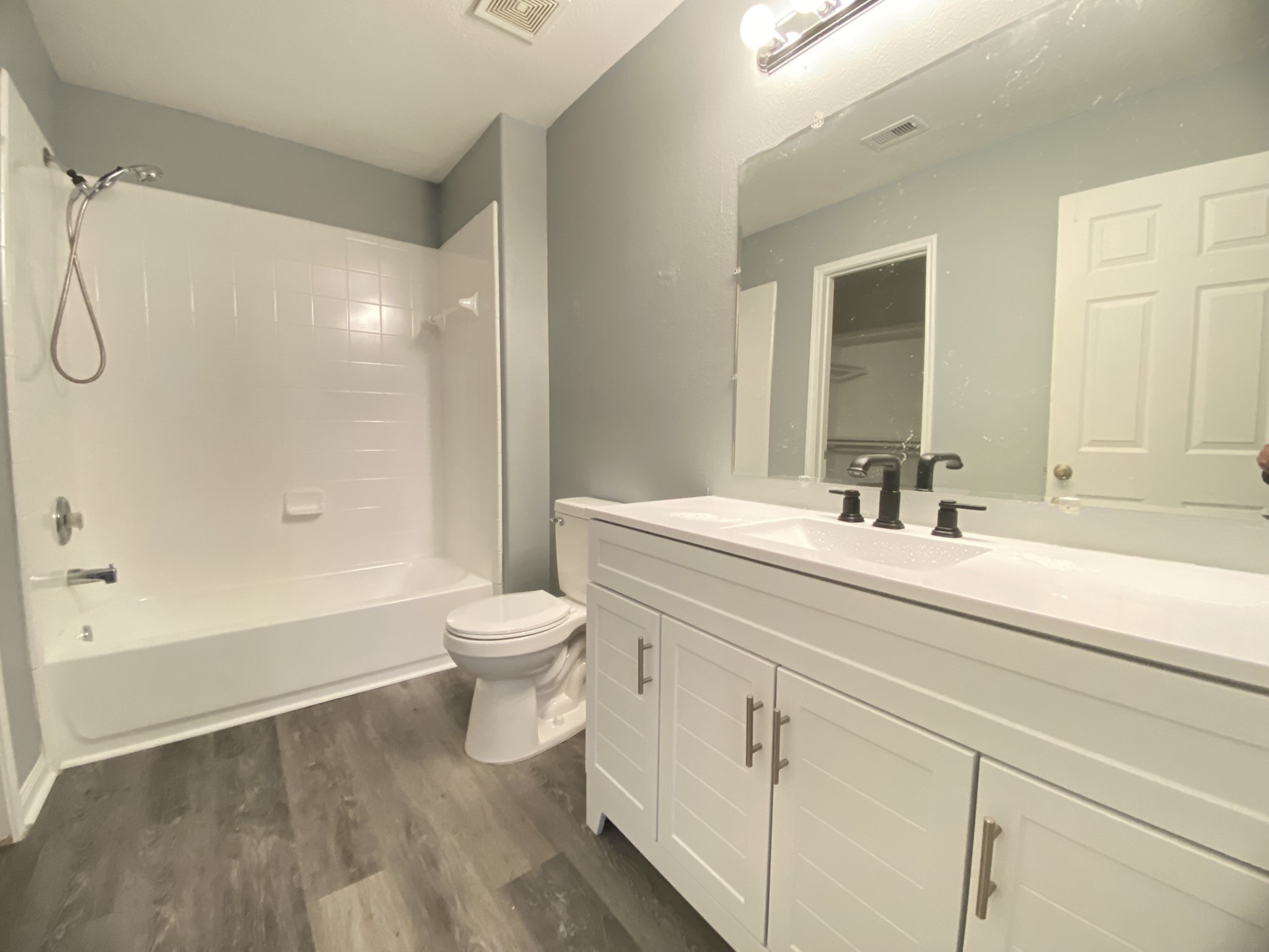 4031 Raspberry Court Property Photo 15