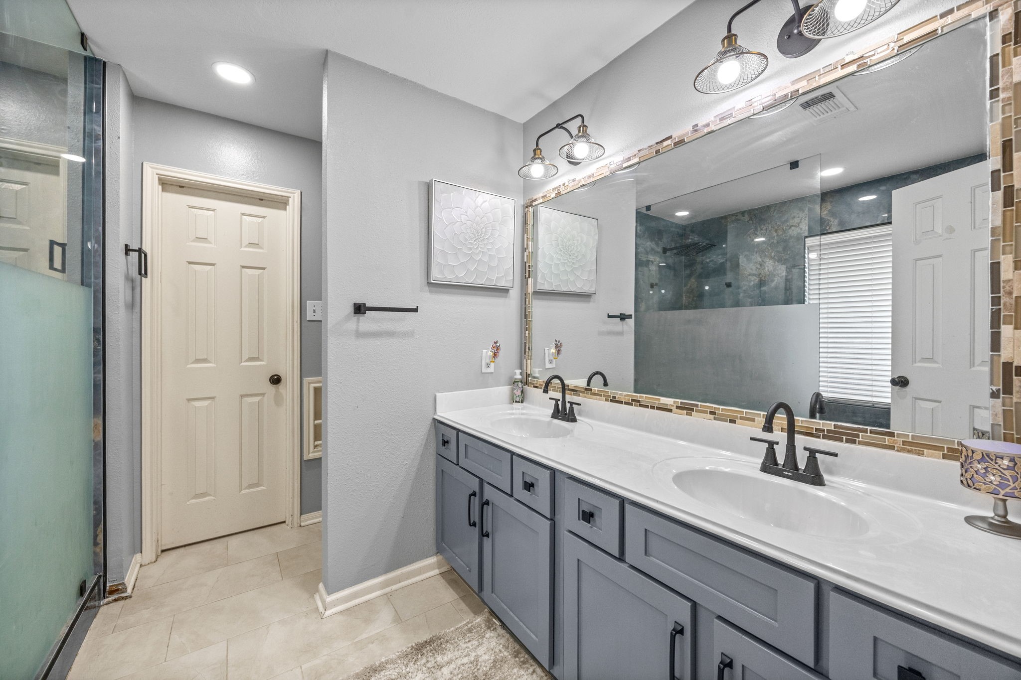6527 Harcourt Bridge Drive Property Photo 20