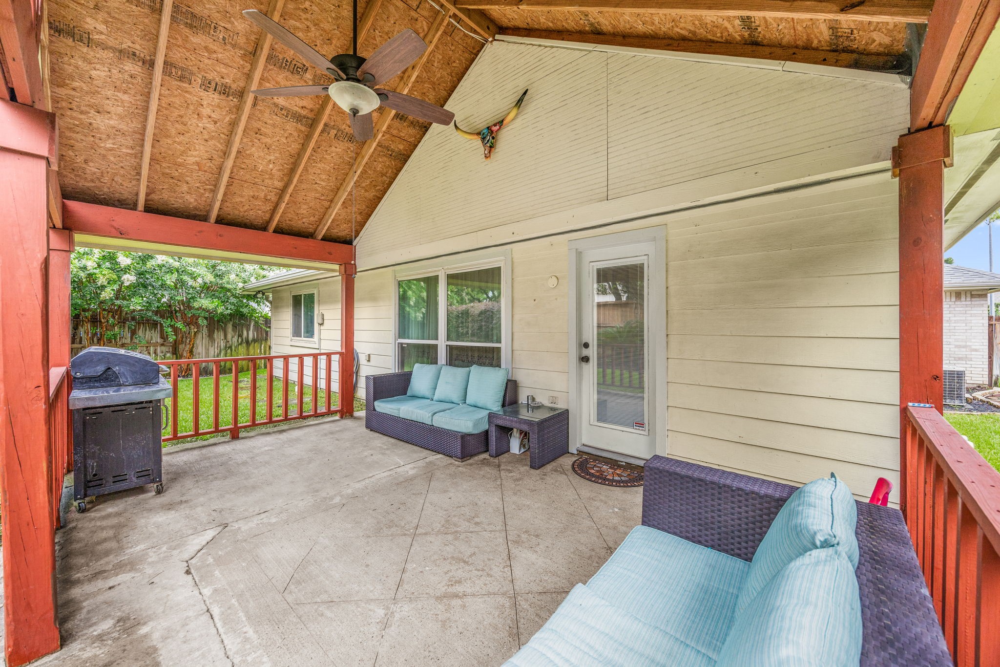 6527 Harcourt Bridge Drive Property Photo 27