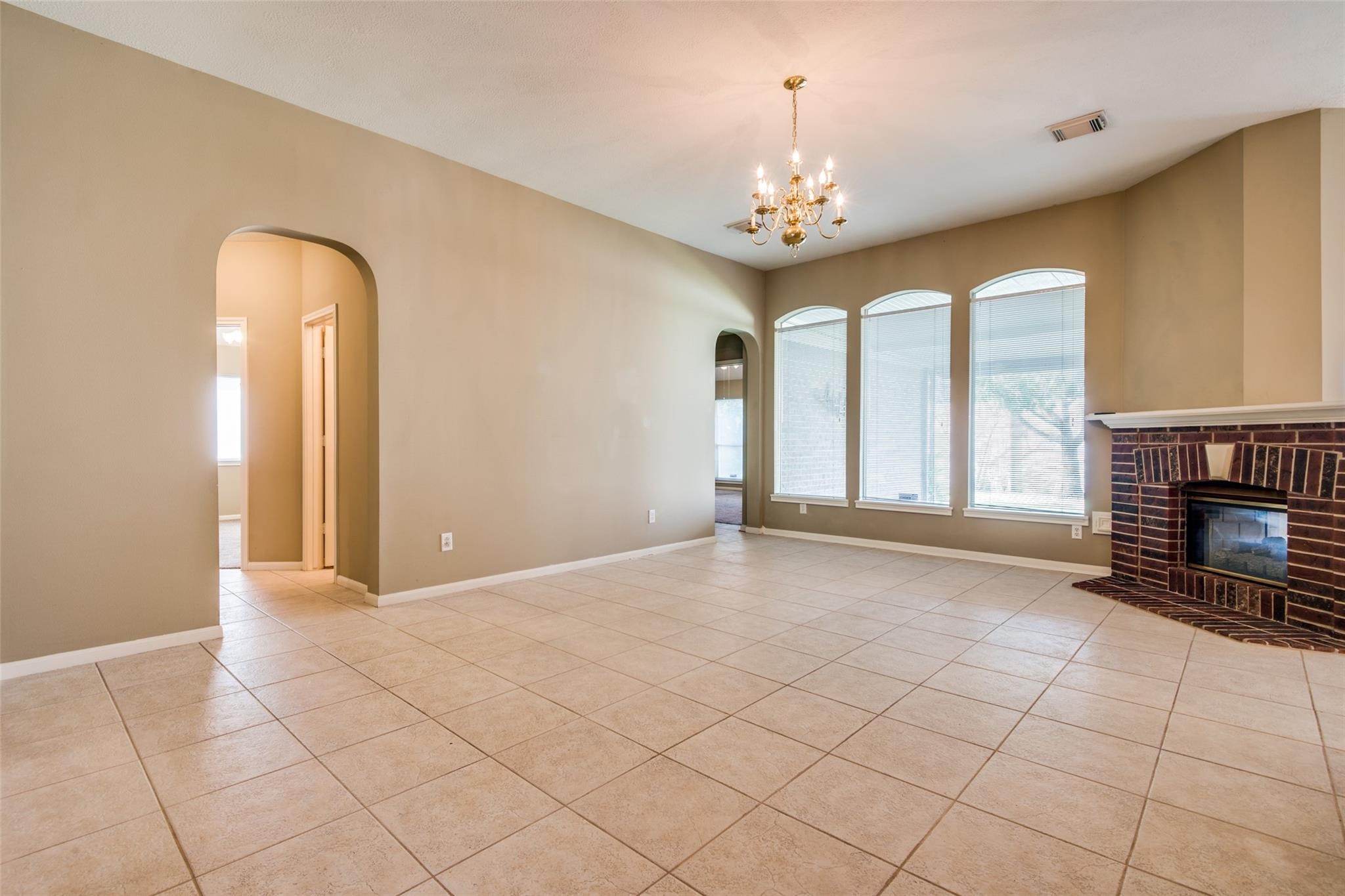 9827 Bestin Lane Property Photo 7