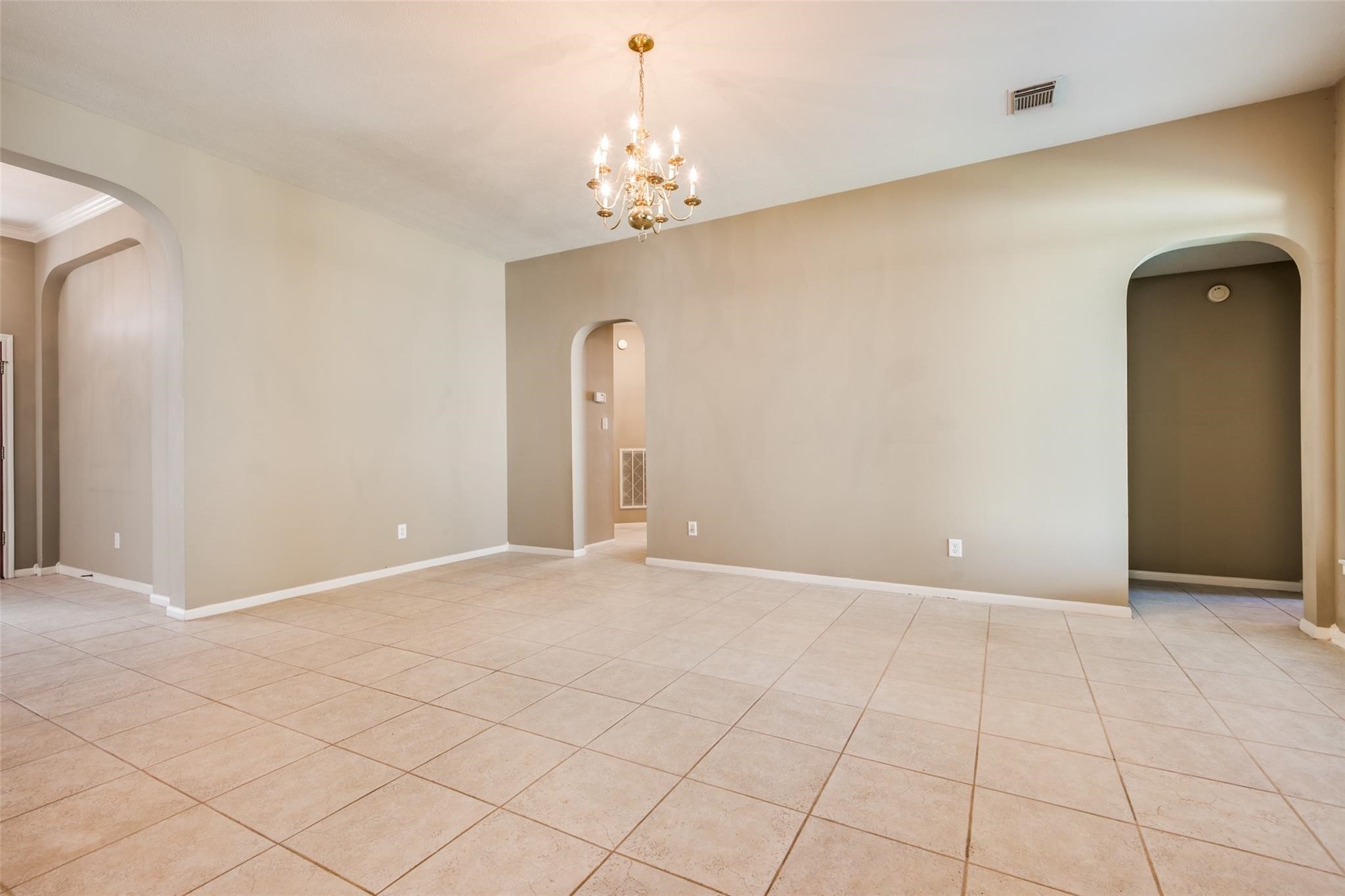 9827 Bestin Lane Property Photo 8