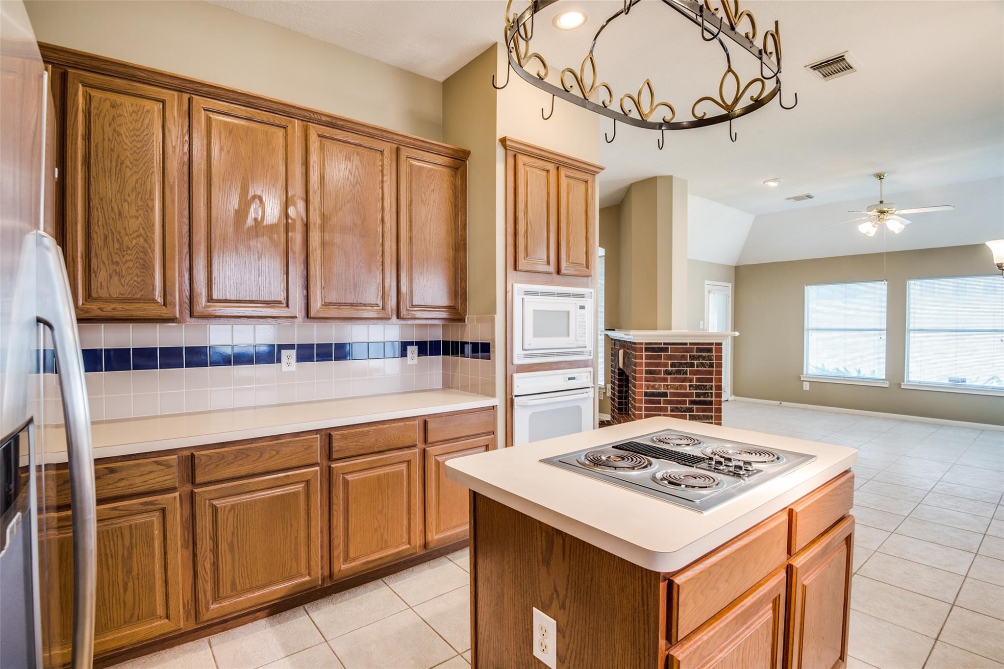 9827 Bestin Lane Property Photo 11