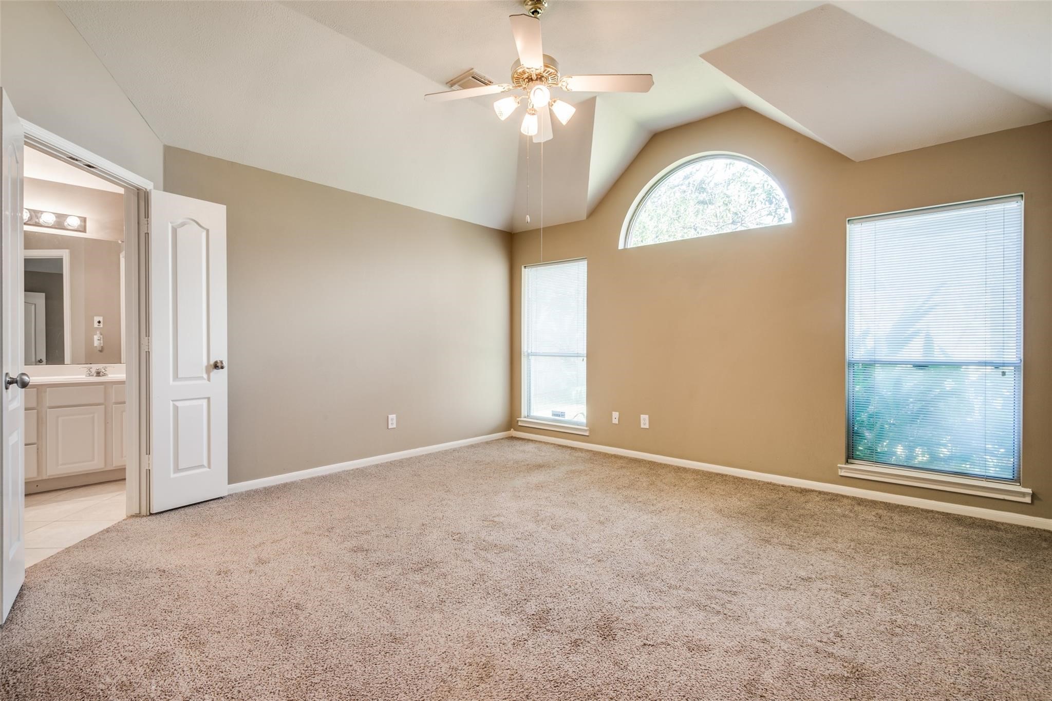 9827 Bestin Lane Property Photo 18