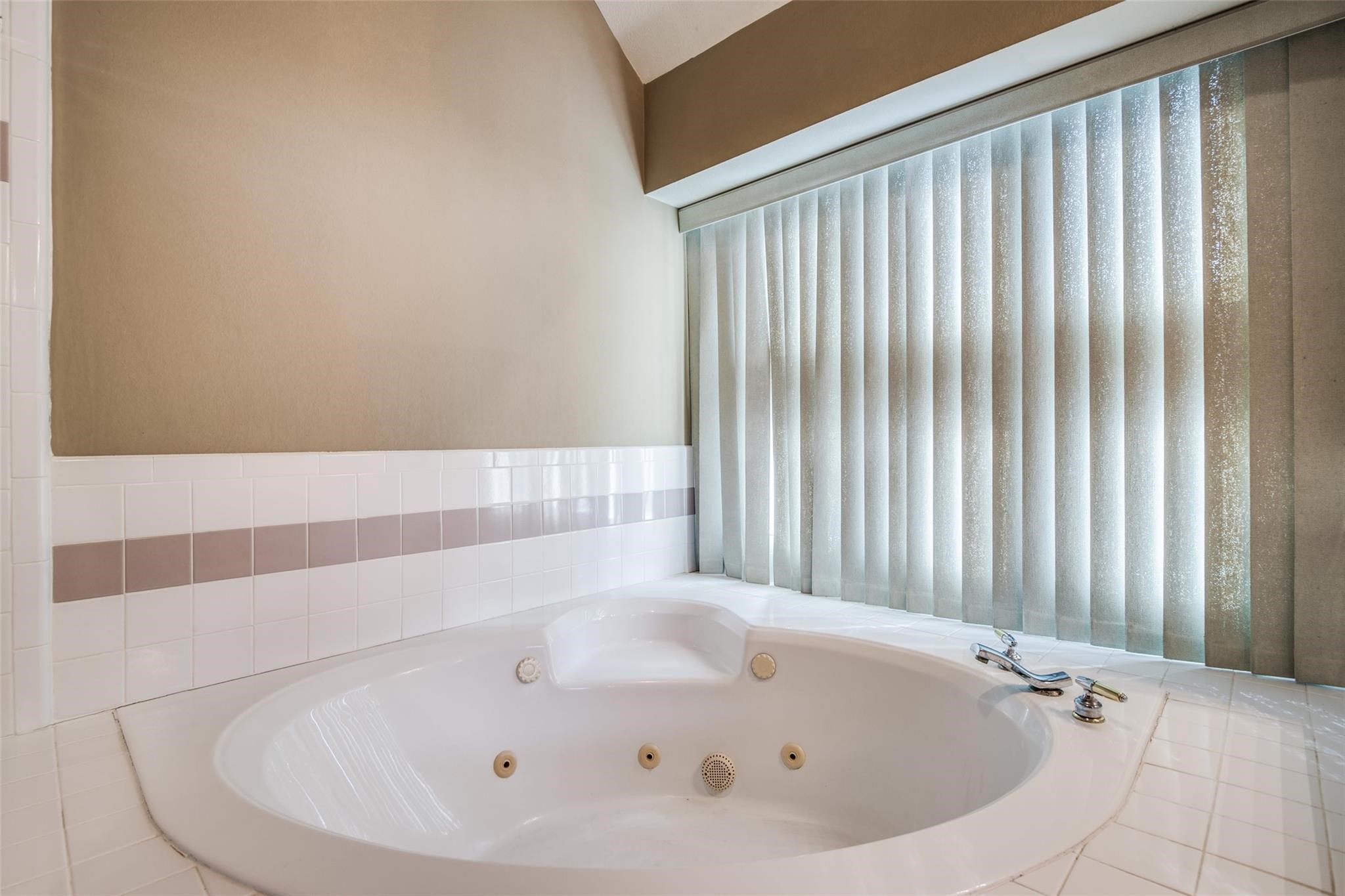 9827 Bestin Lane Property Photo 20