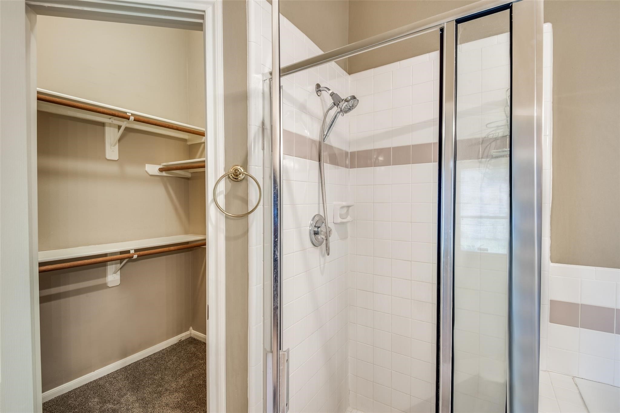9827 Bestin Lane Property Photo 21