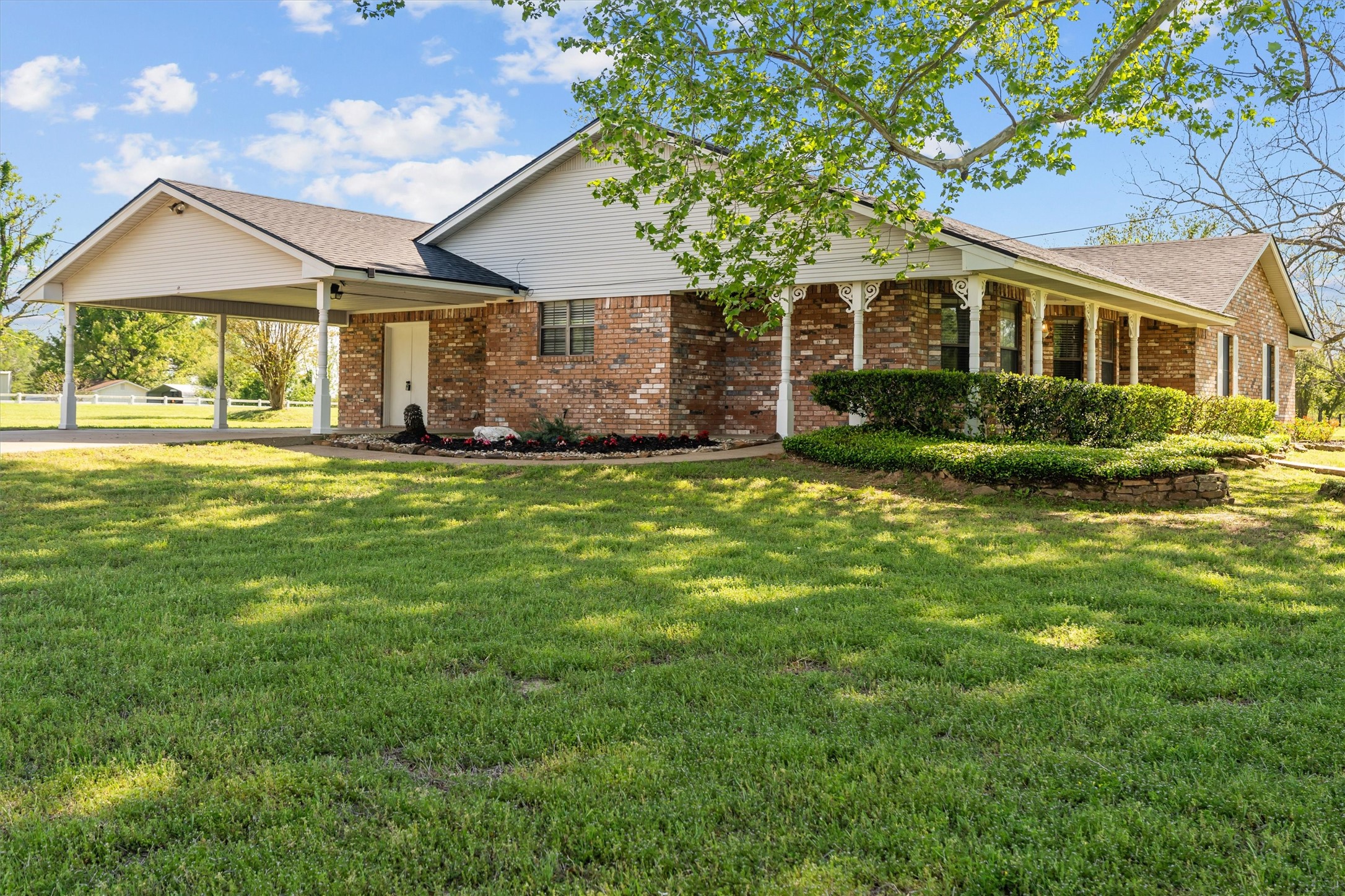 109 Meadowview Street Property Photo 3
