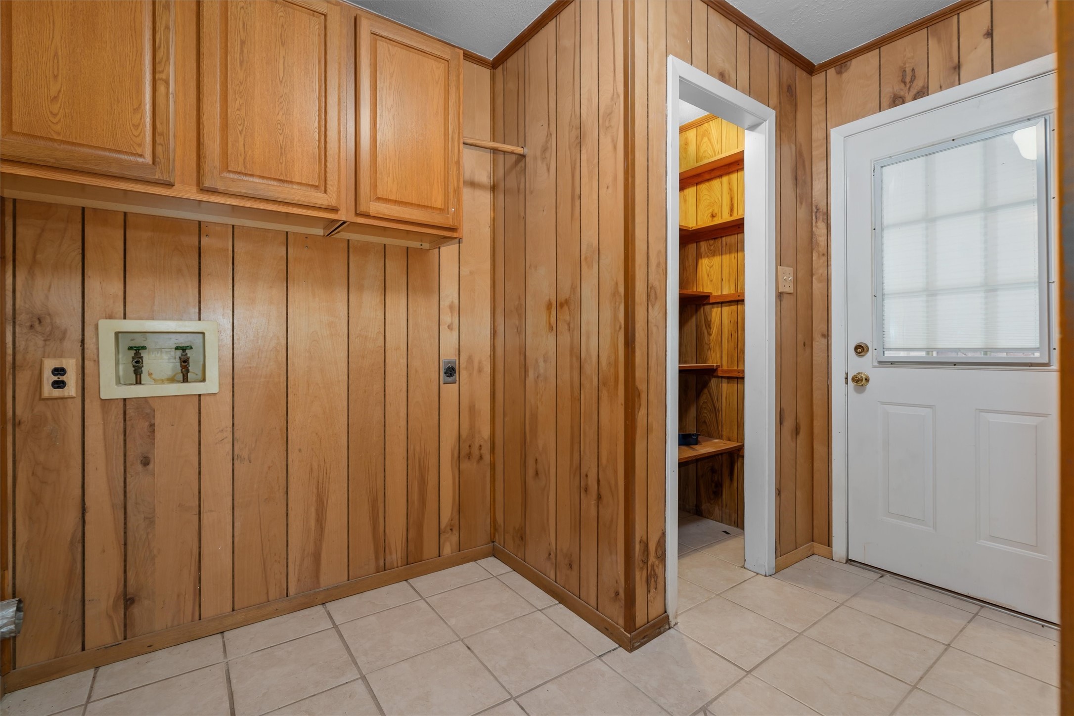 109 Meadowview Street Property Photo 9
