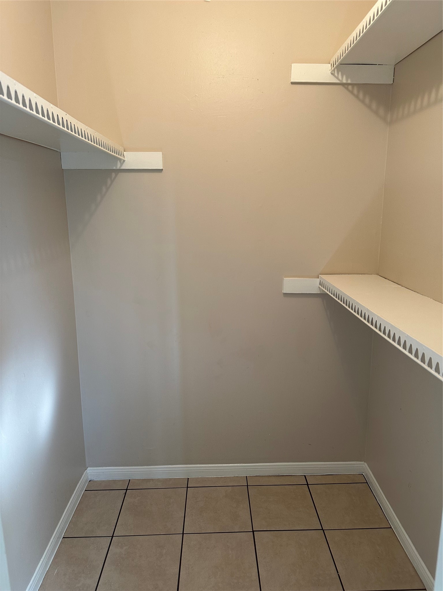 955 Grand Junction Drive Property Photo 3