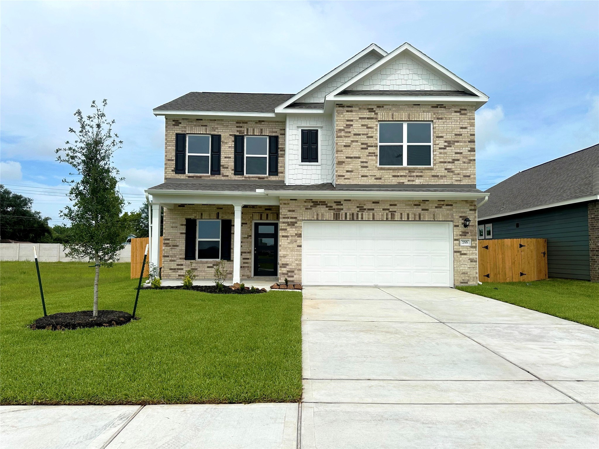 755 Red Mulberry Street Property Photo 1