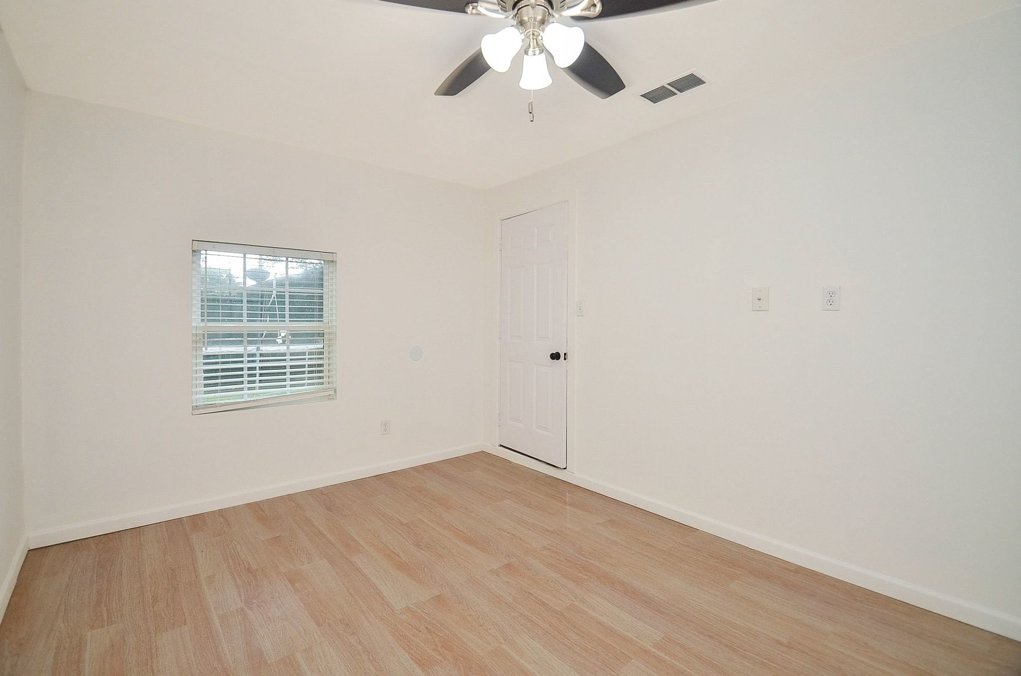 9014 Langfield Road Property Photo 29