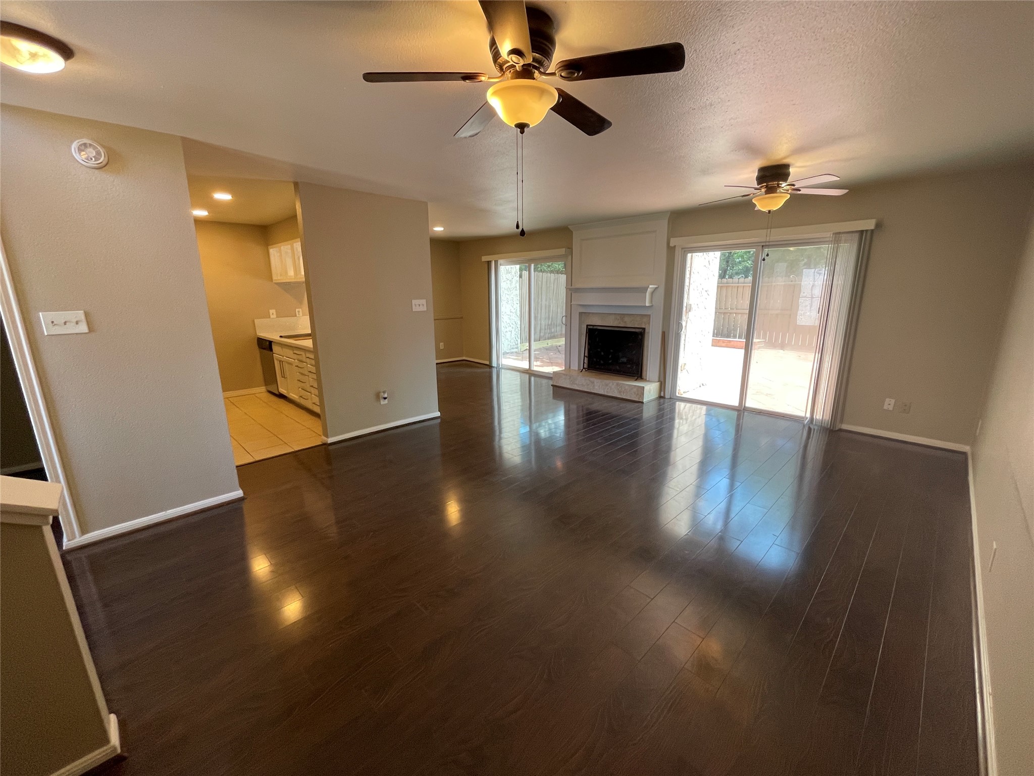 12315 Glenview Drive Property Photo 4