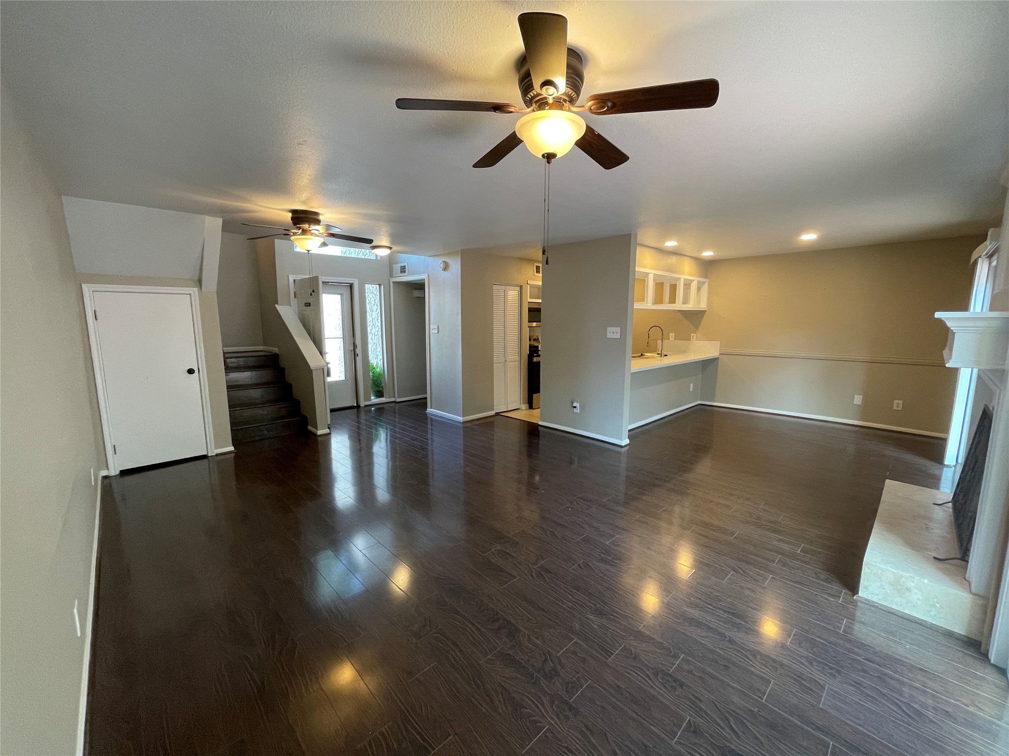 12315 Glenview Drive Property Photo 5