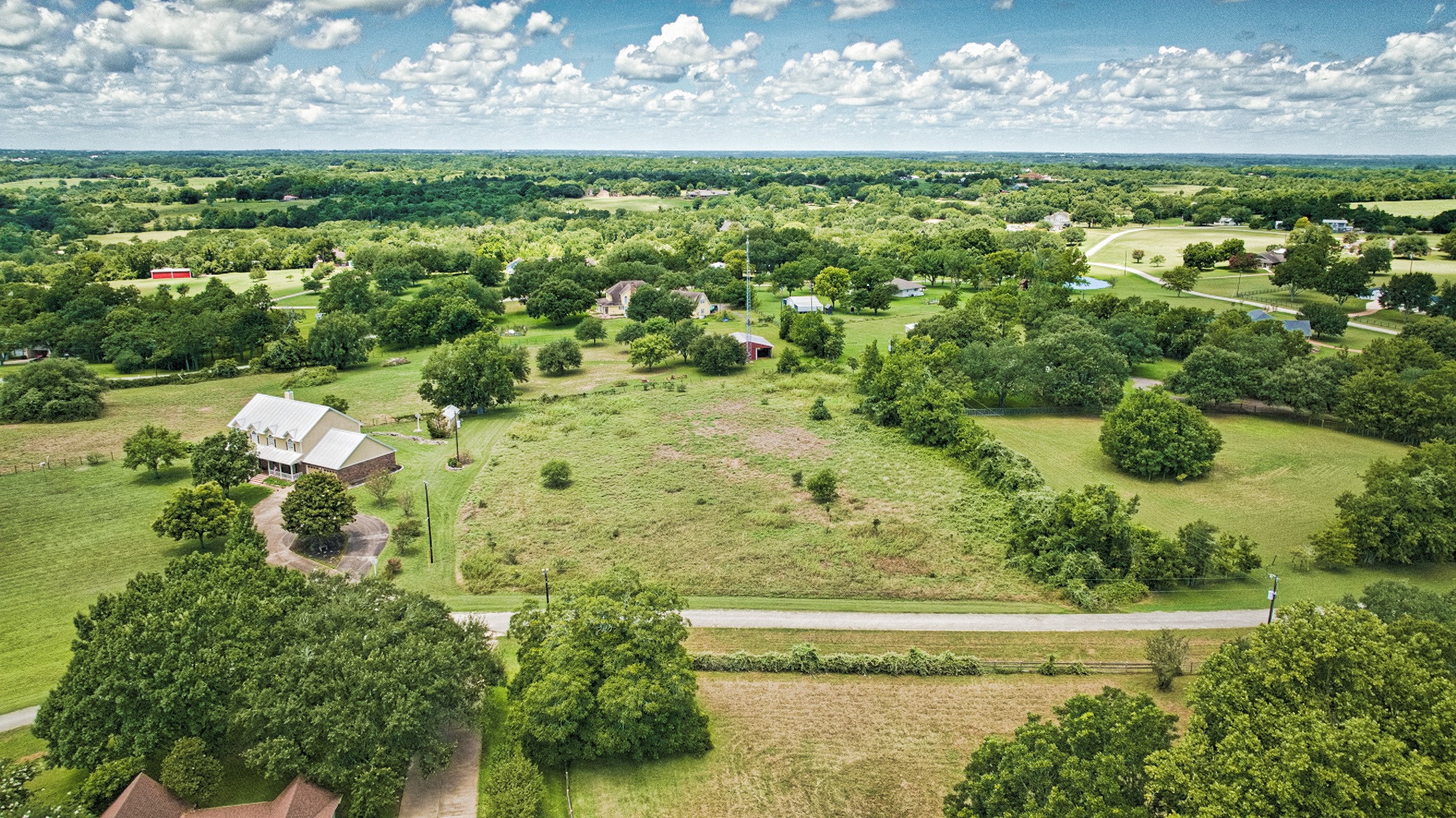 3360 E Hilltop Drive Property Photo 1