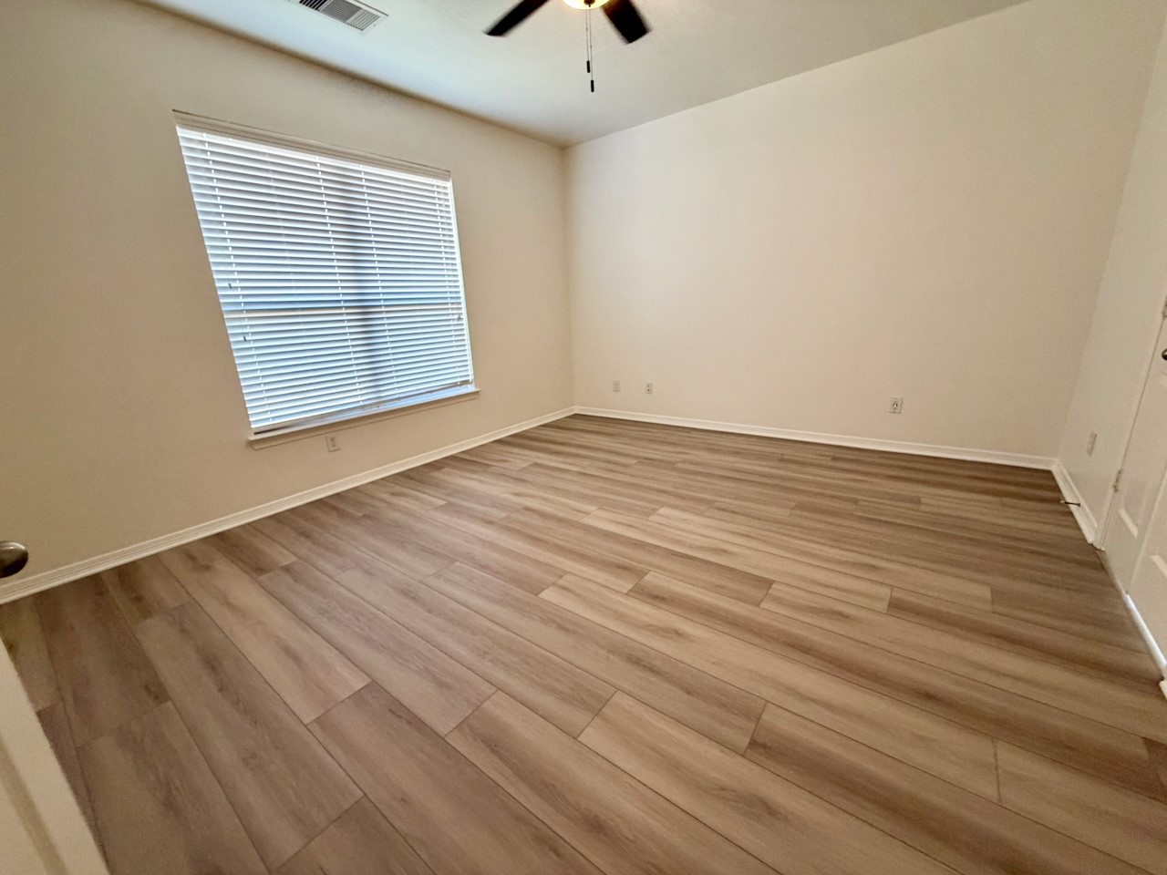26922 Henson Falls Drive Property Photo 7