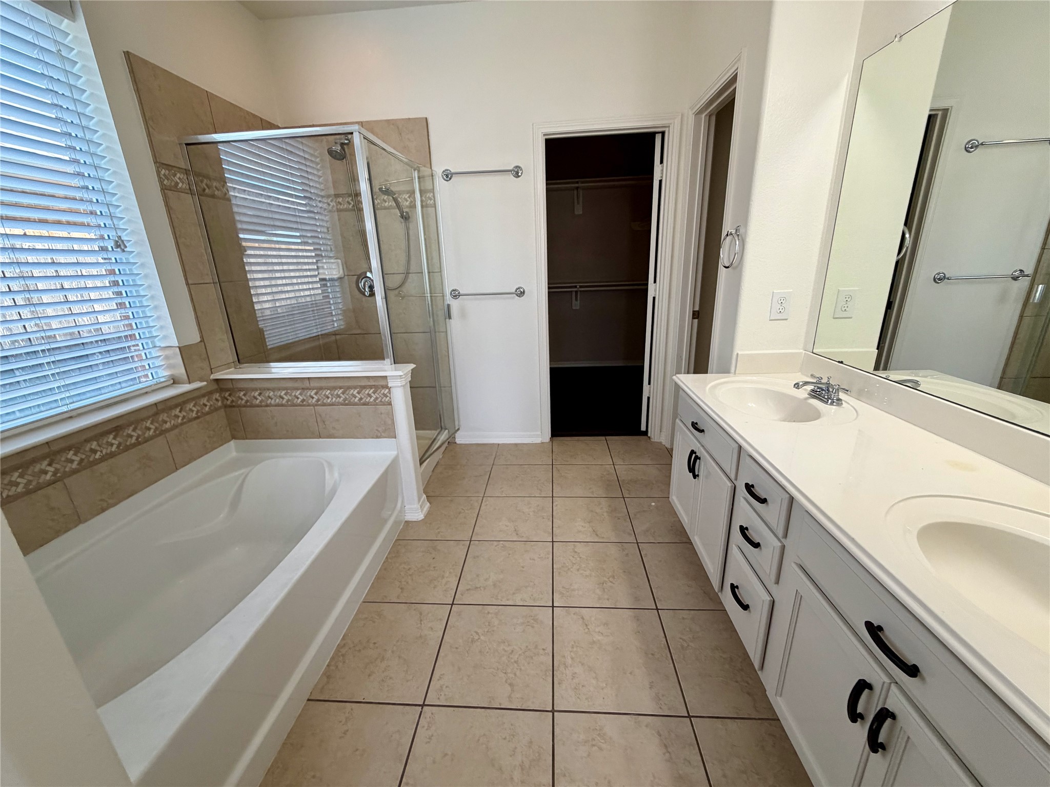 26922 Henson Falls Drive Property Photo 15