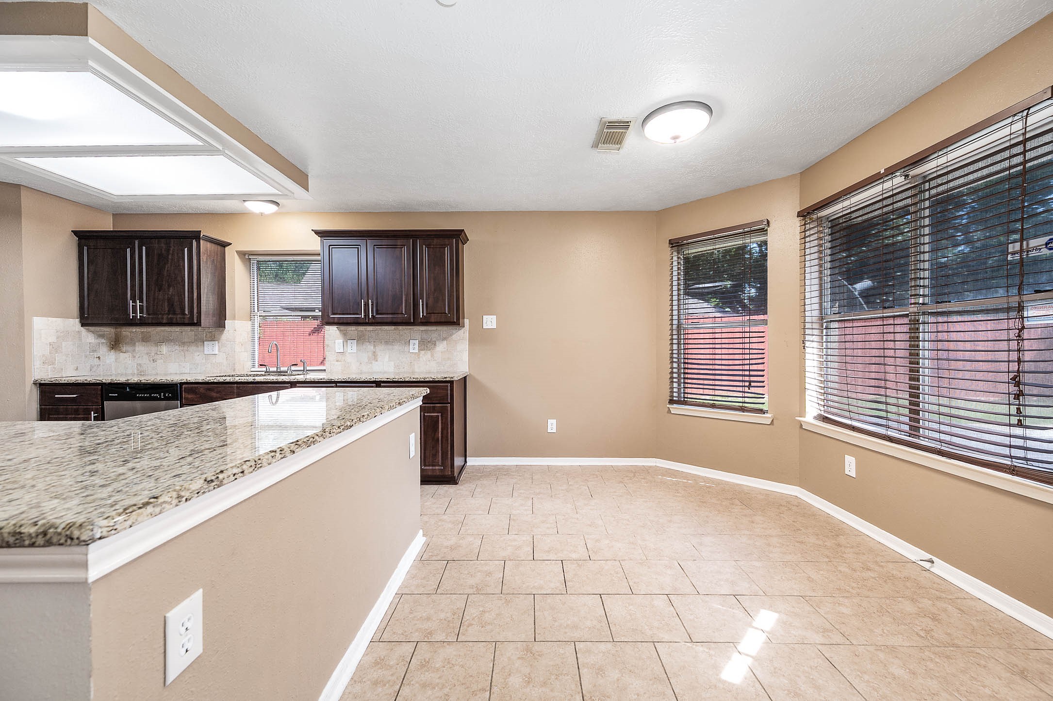 1835 Taylor Creek Drive Property Photo 11