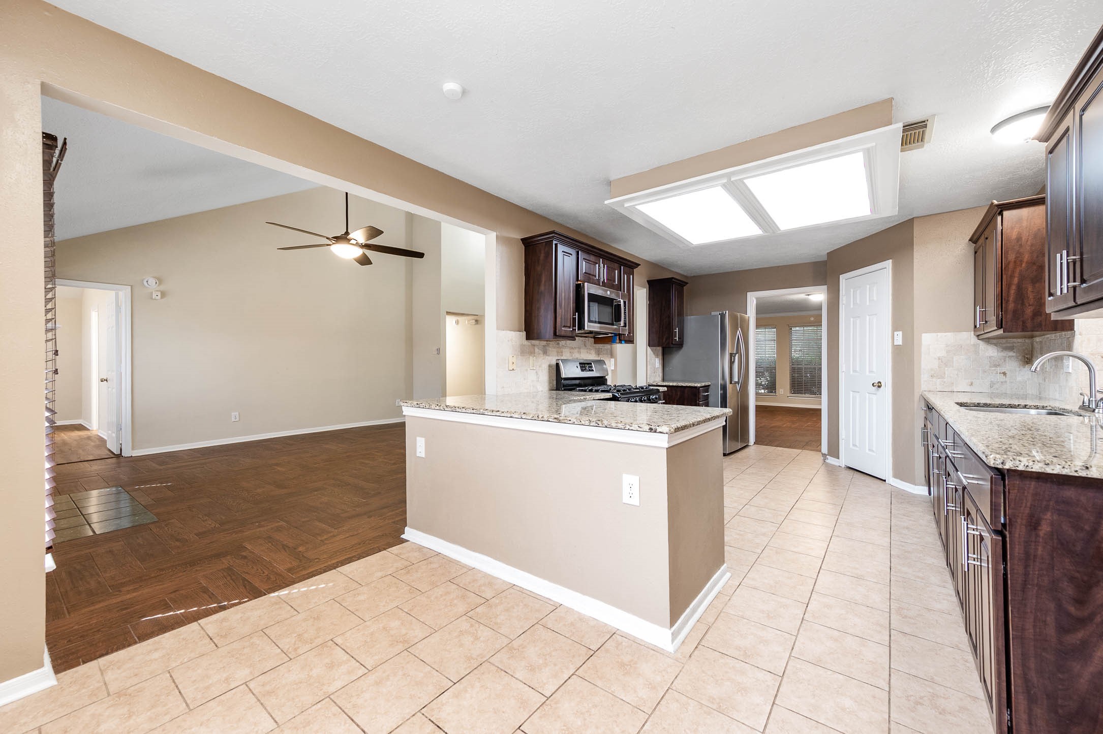 1835 Taylor Creek Drive Property Photo 12