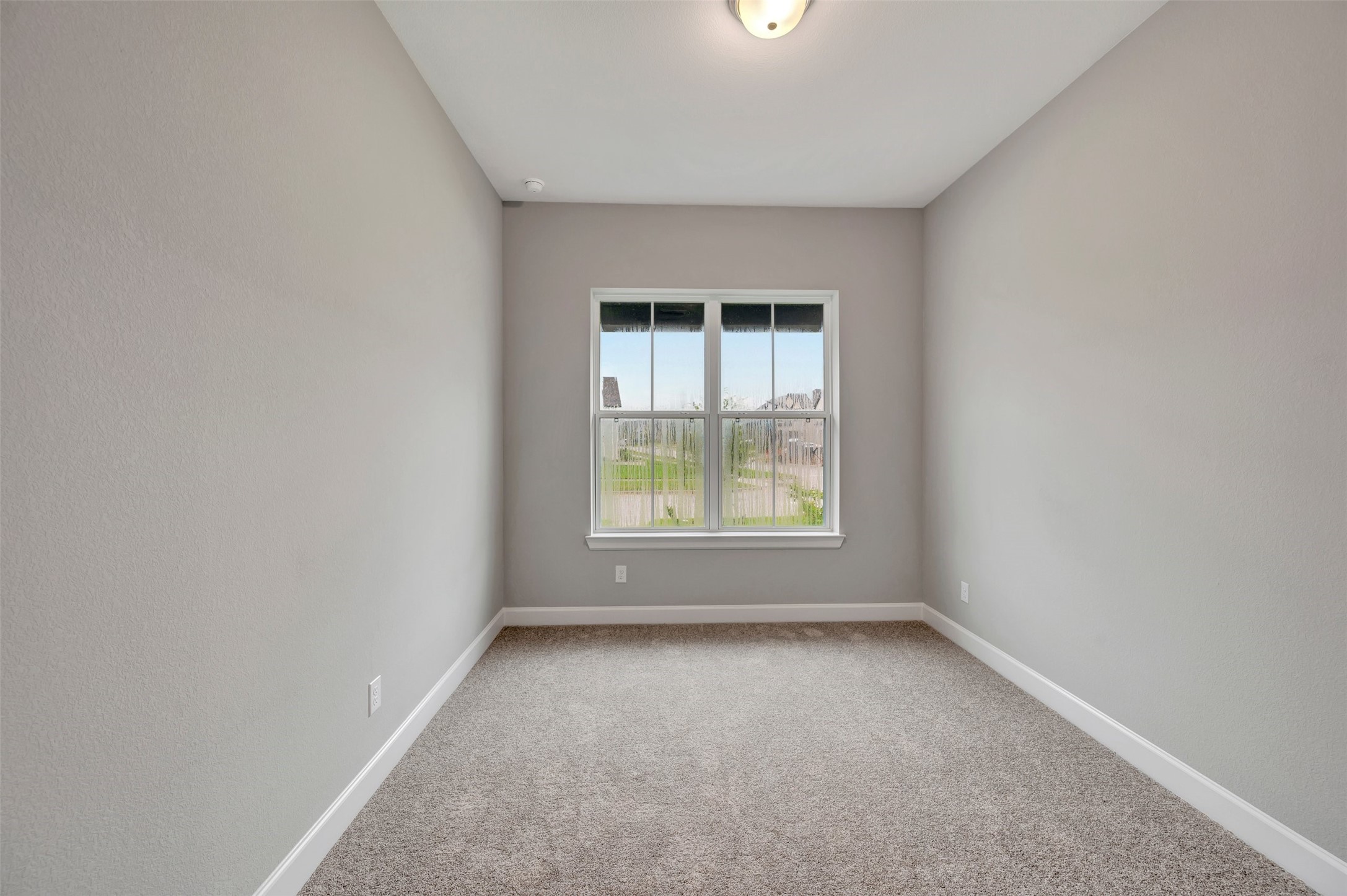 5403 Mango Bluffs Street Property Photo 15