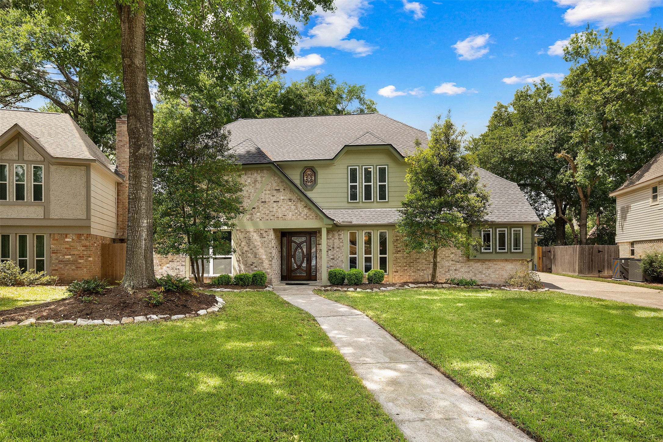 13014 Wincrest Court Property Photo 3