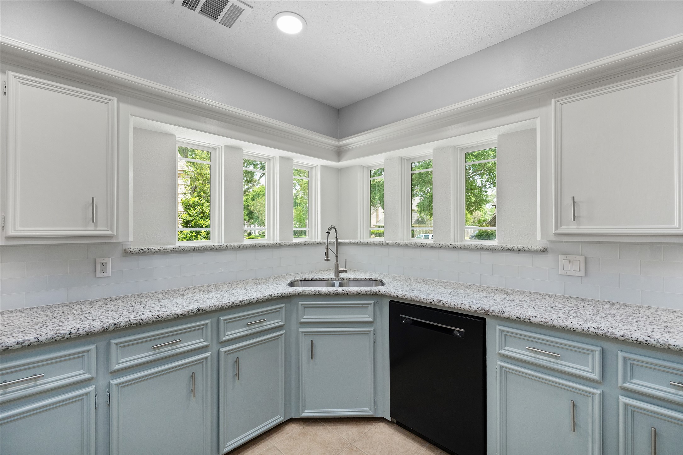 13014 Wincrest Court Property Photo 10