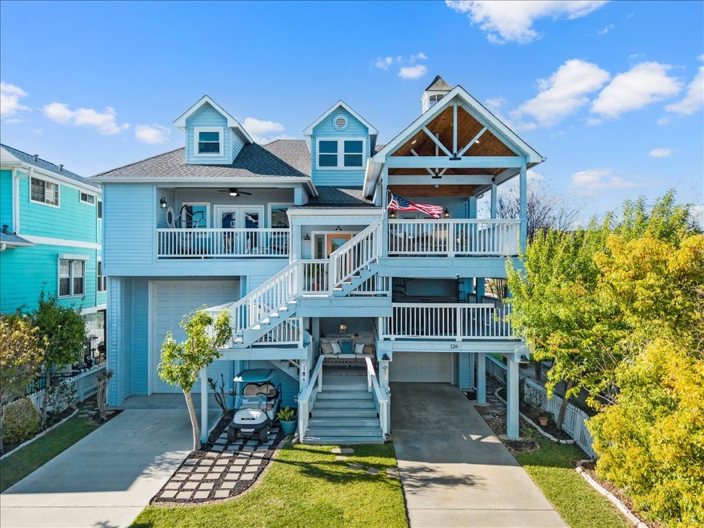 126 E Shore Drive Property Photo 1