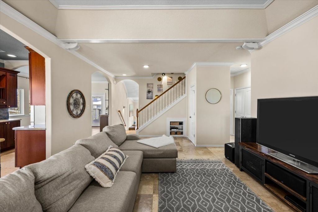 126 E Shore Drive Property Photo 8