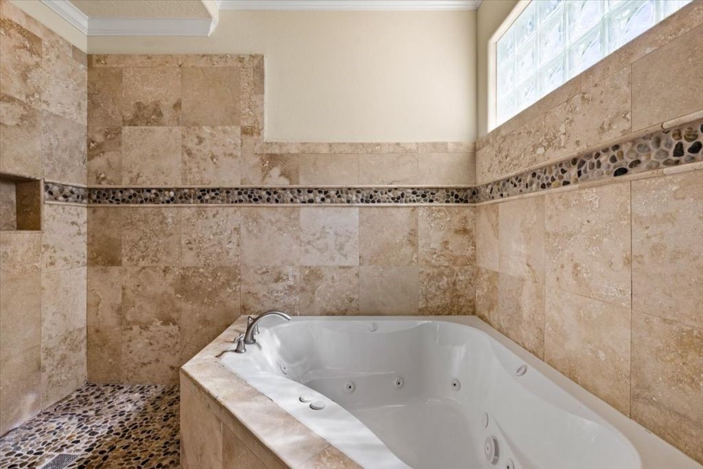 126 E Shore Drive Property Photo 25