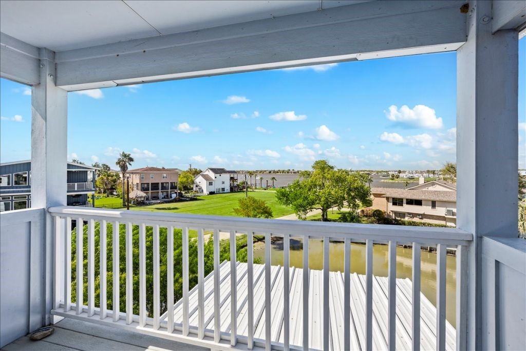 126 E Shore Drive Property Photo 32