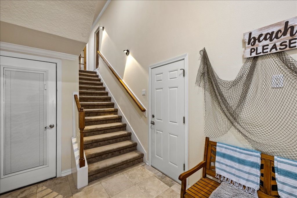 126 E Shore Drive Property Photo 42